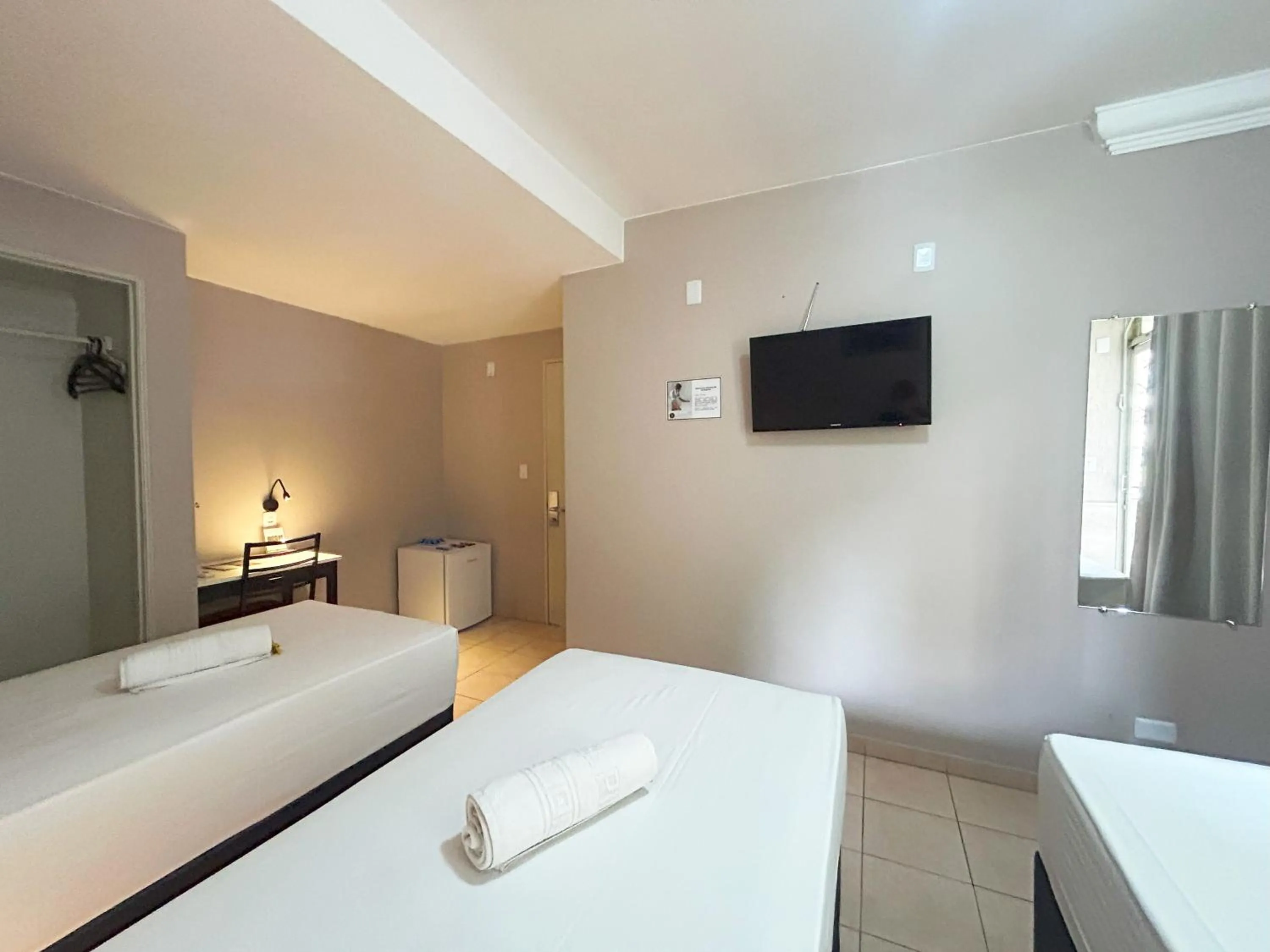 Bed in Hotel El Pilar by Bsb Inn