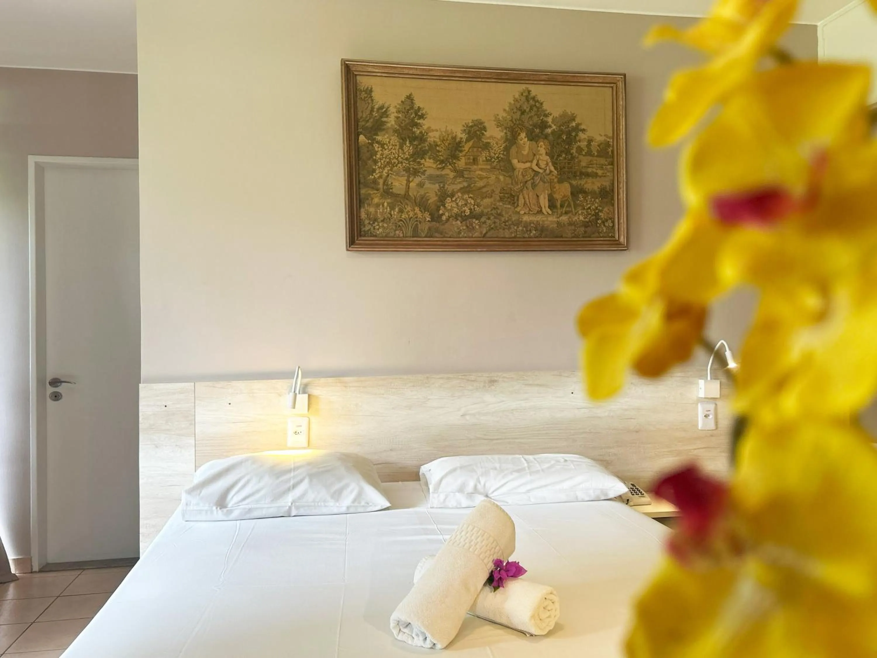 Bed in Hotel El Pilar by Bsb Inn