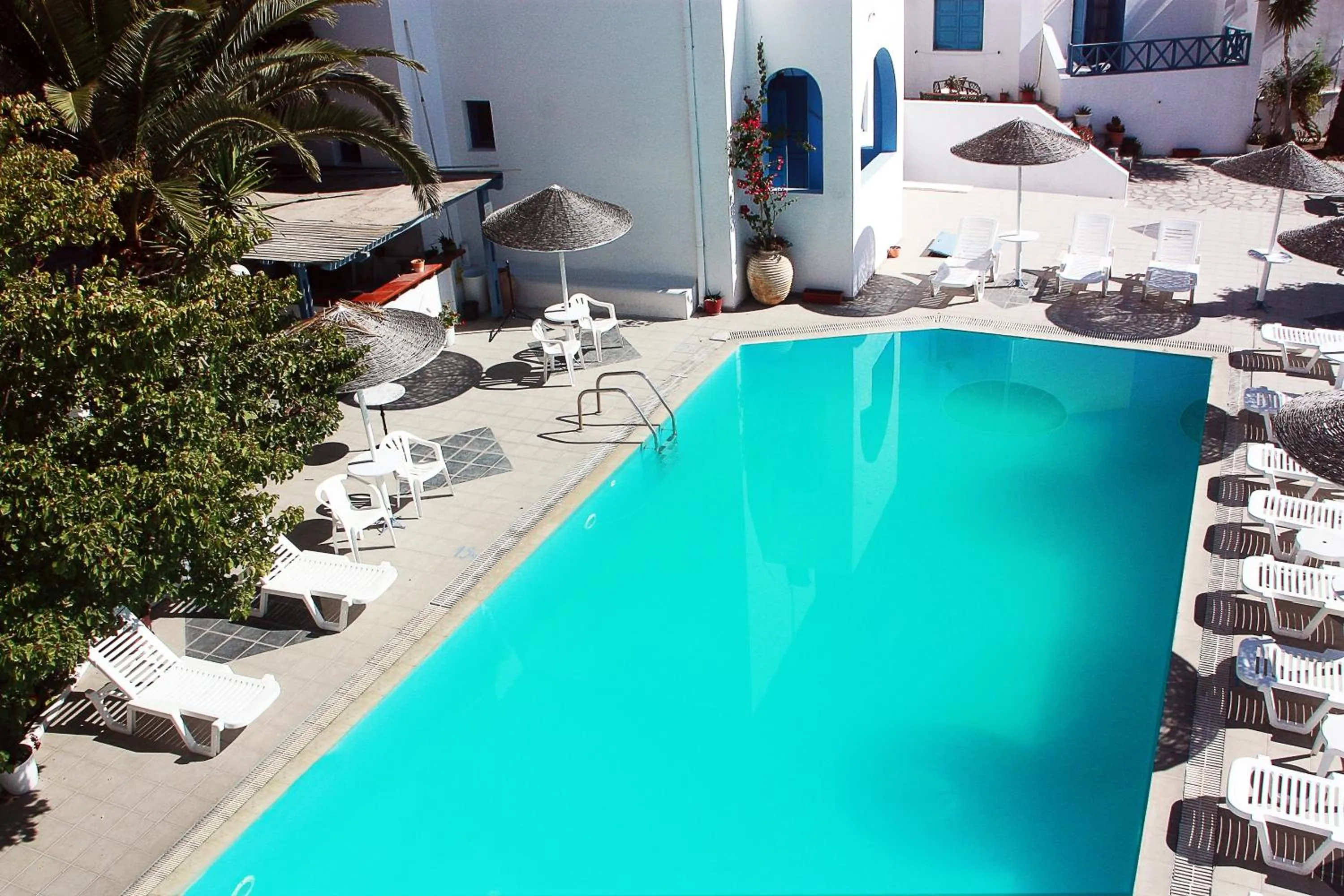 Swimming pool in Hotel Kalma