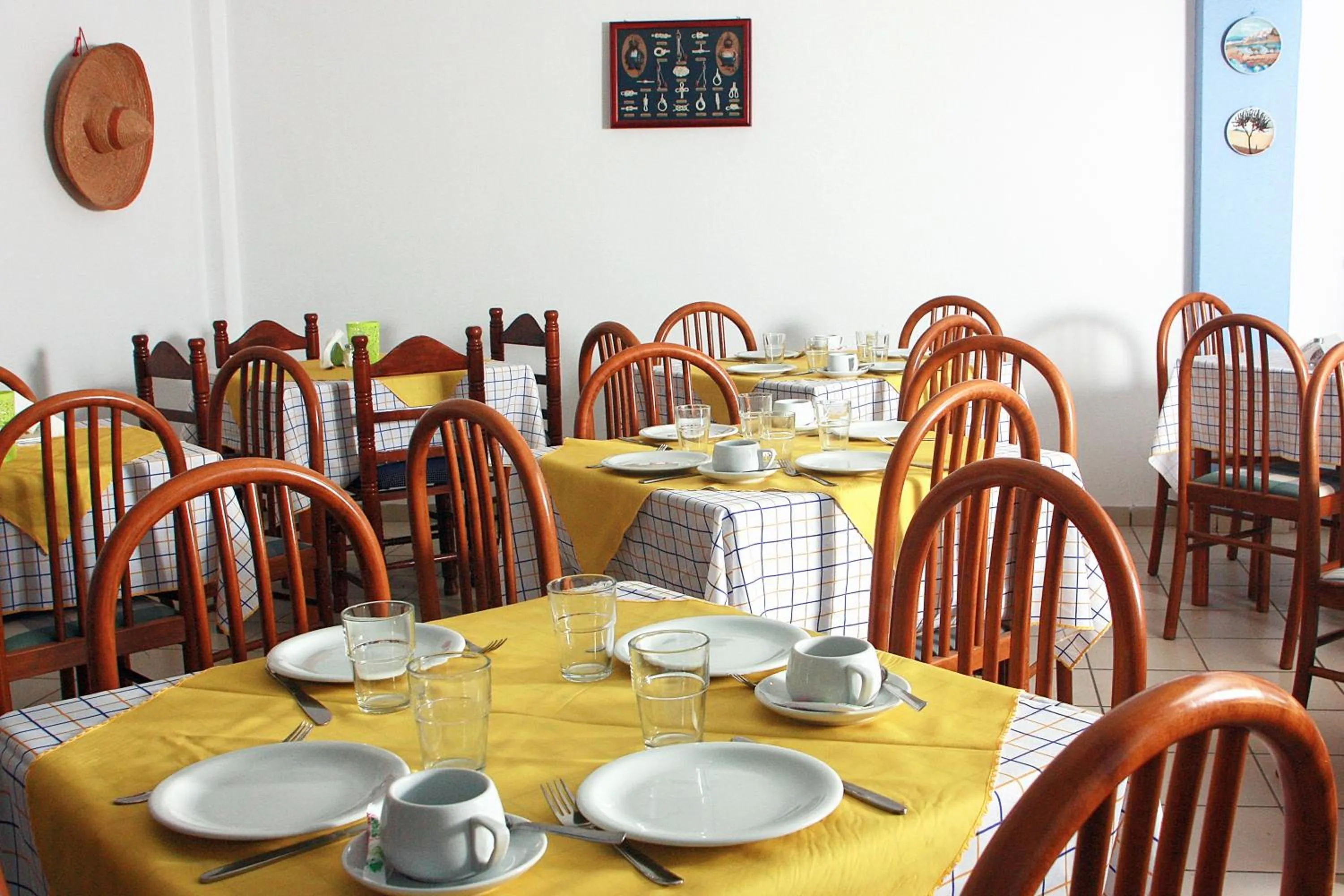 Restaurant/places to eat in Hotel Kalma