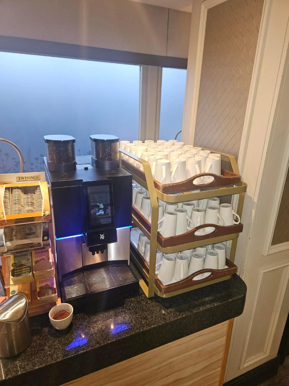 Breakfast in Leonardo Inn Glasgow West End