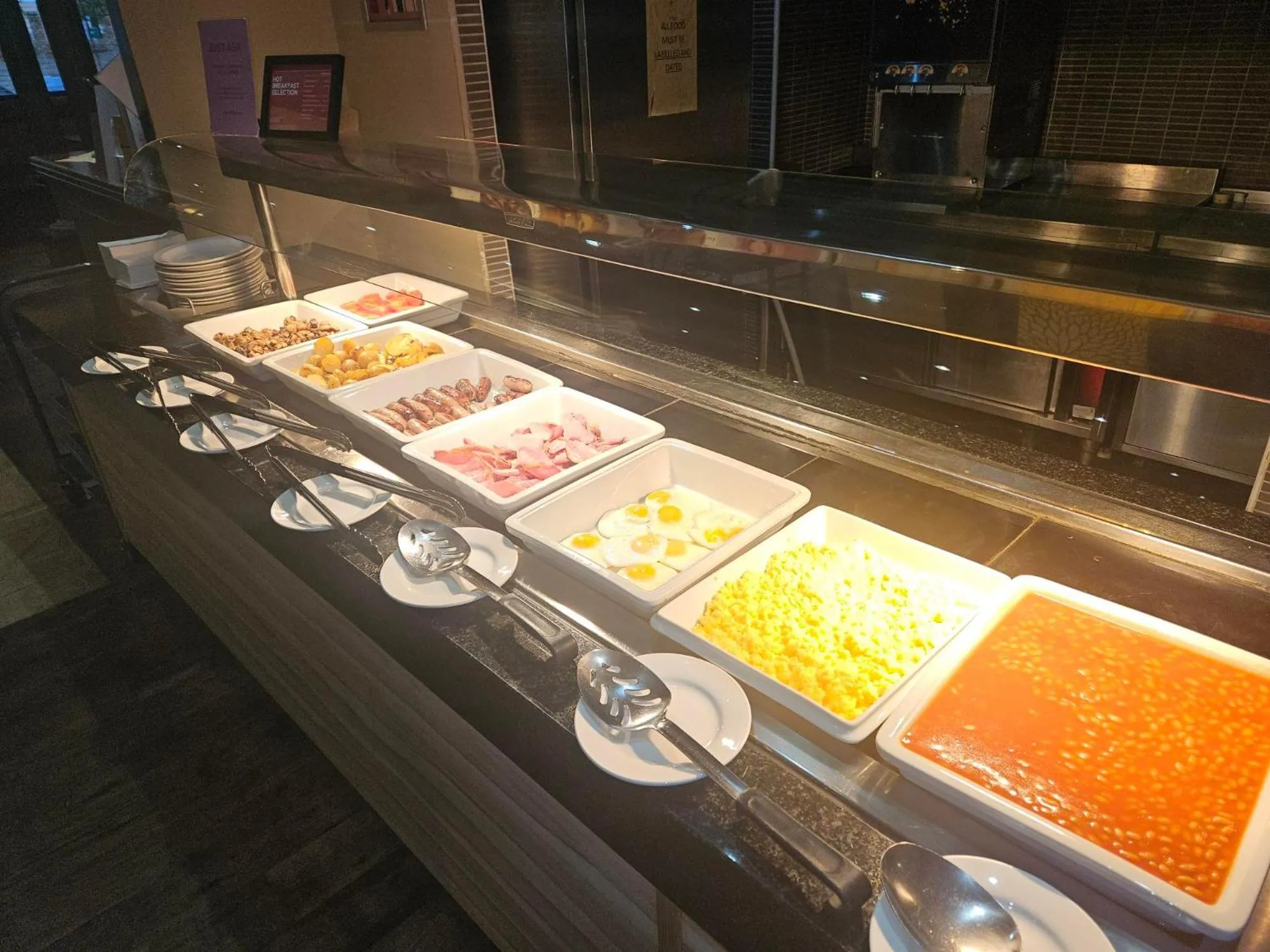 Breakfast in Leonardo Inn Glasgow West End