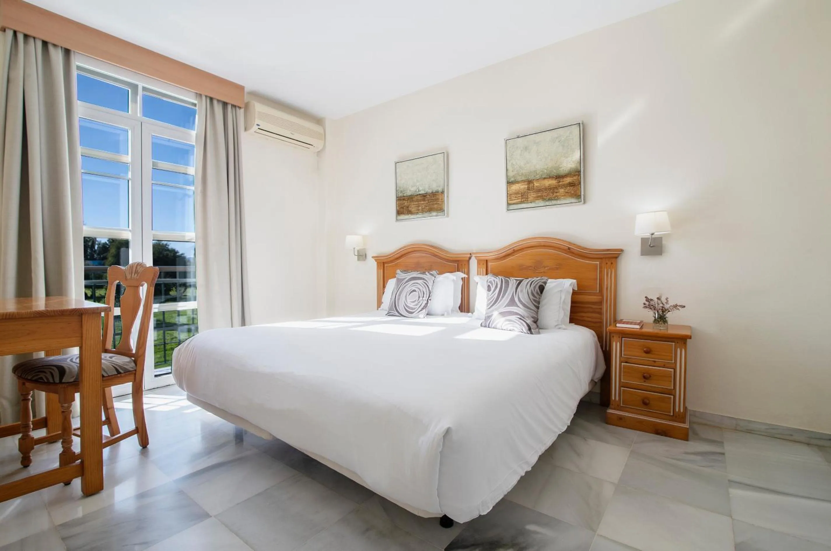 Bedroom, Bed in Macdonald Villacana Resort