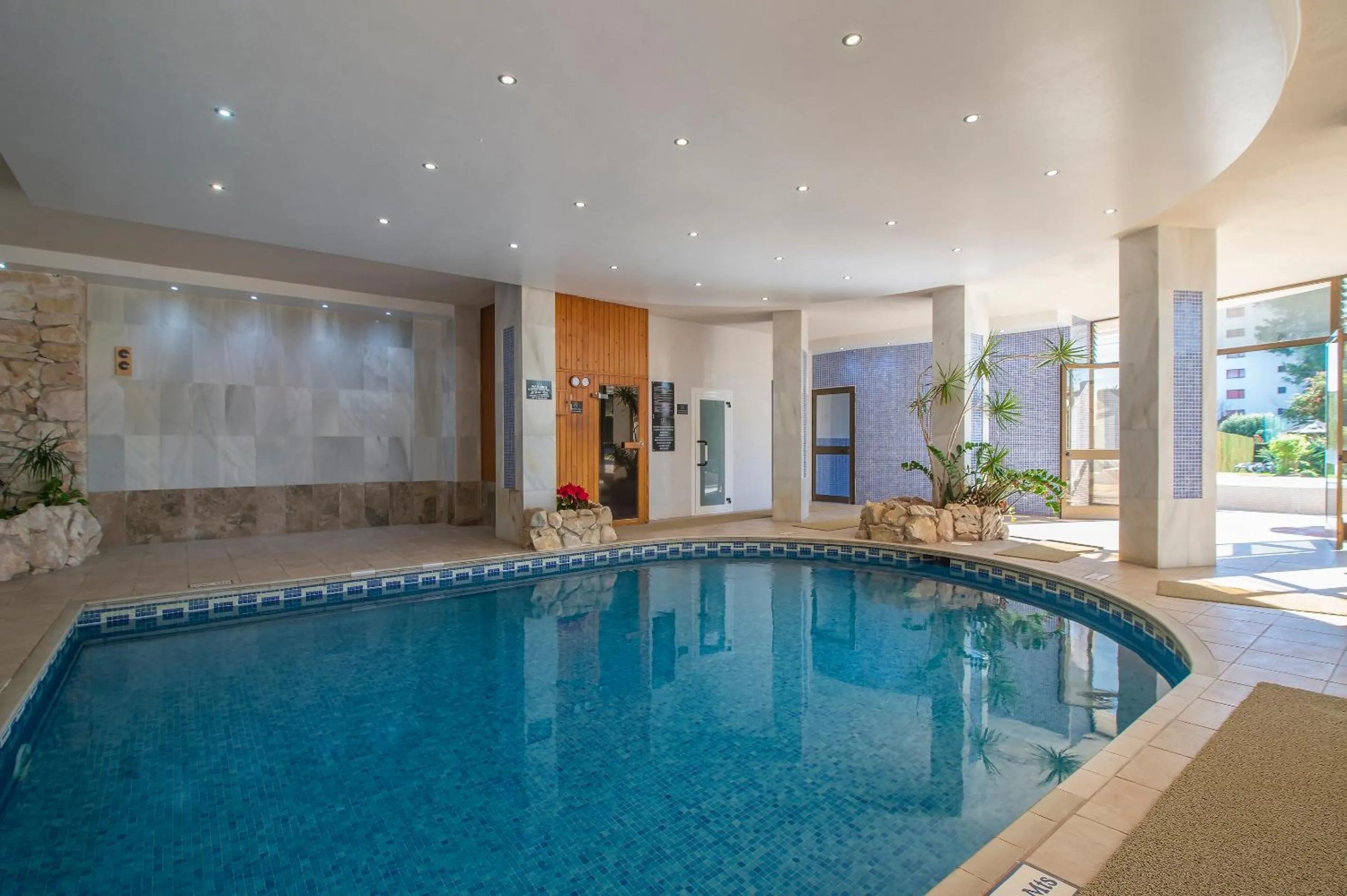 Swimming pool in Macdonald Villacana Resort