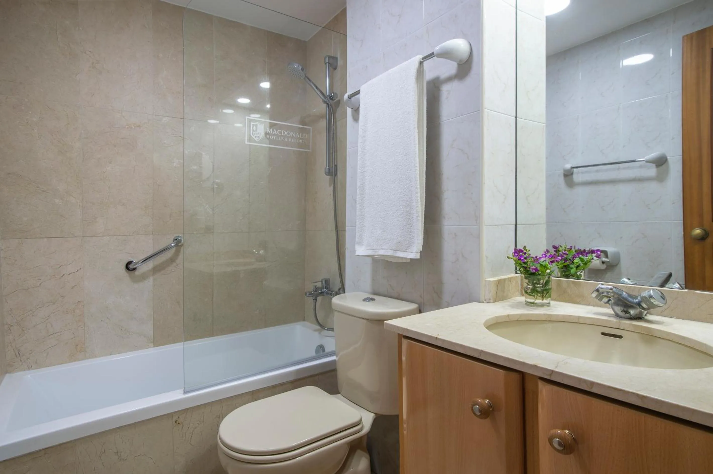 Bathroom in Macdonald Villacana Resort