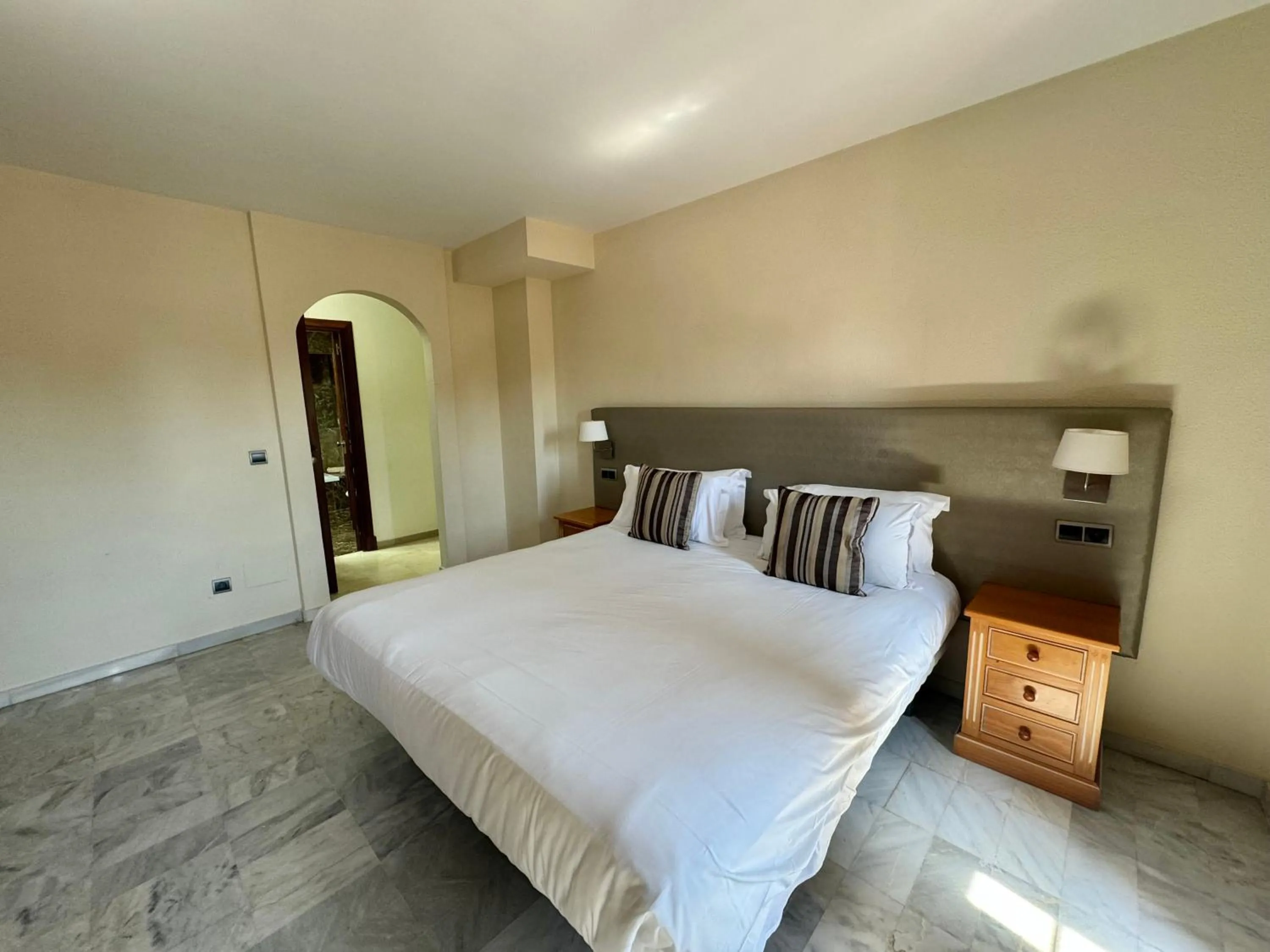 Bedroom, Bed in Macdonald Villacana Resort