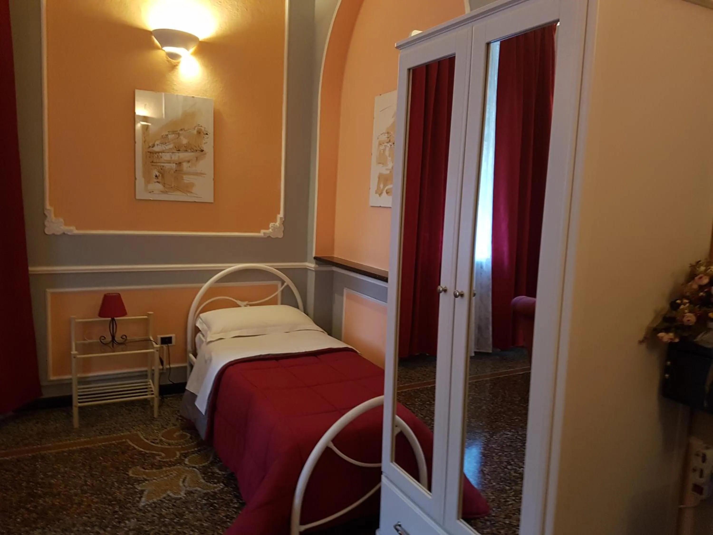 Photo of the whole room in B&B Villa Gavina