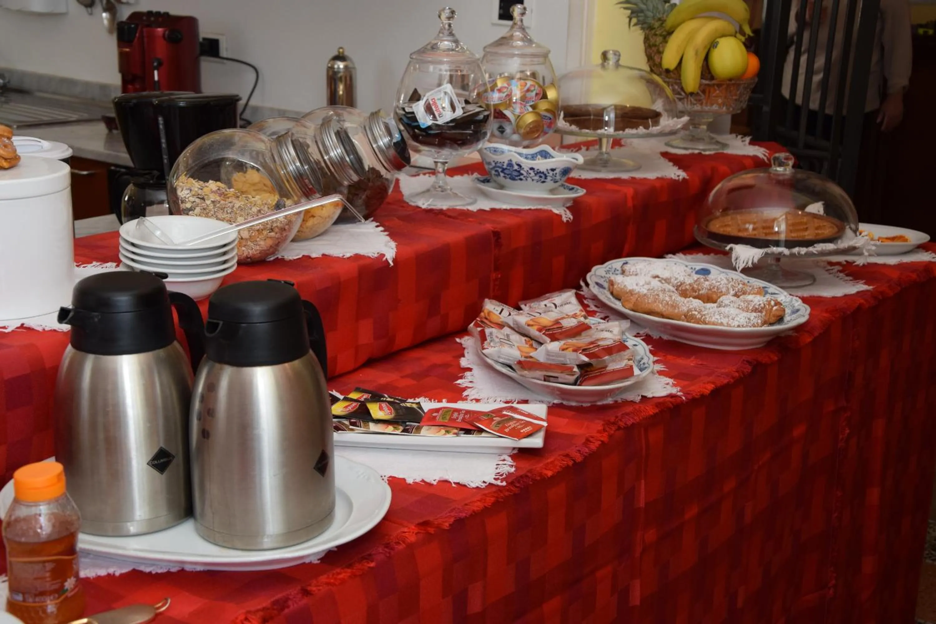 Food and drinks in B&B Villa Gavina