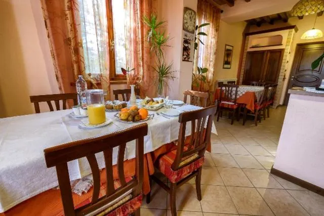 Continental breakfast in La Fossetta B&B