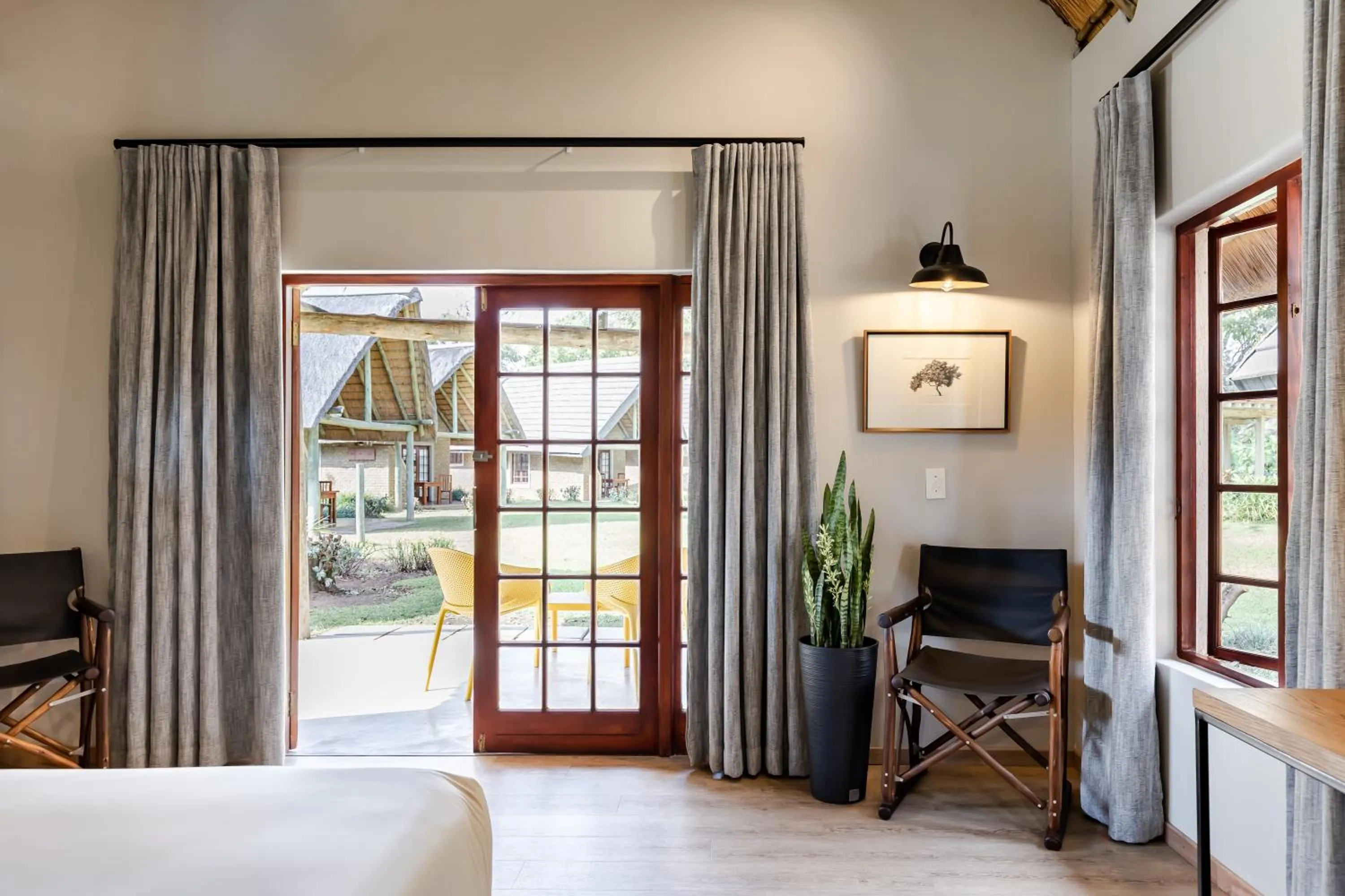 Garden view, Bed in Hippo Hollow Country Estate