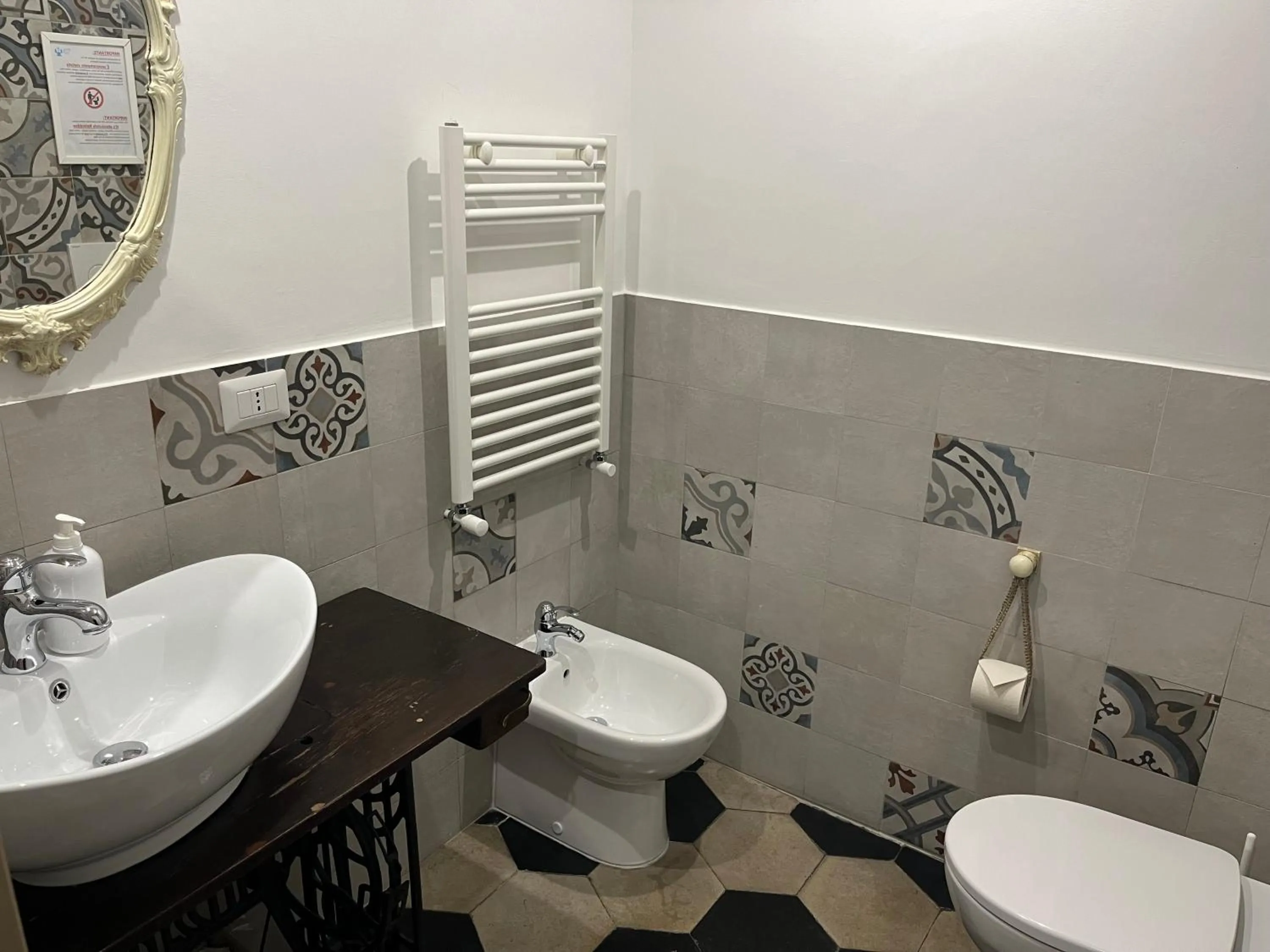 Bathroom in B&B Chimera Bari