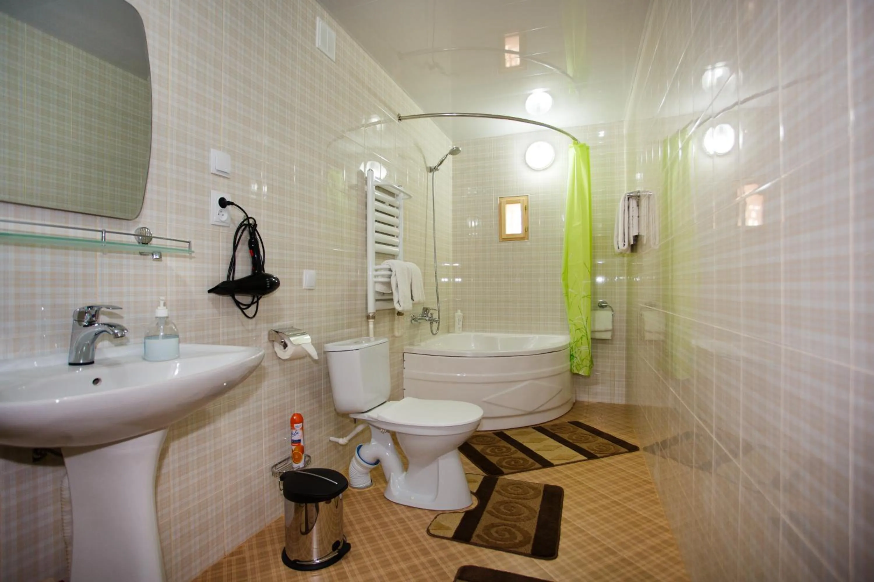 Shower in Amulet Hotel