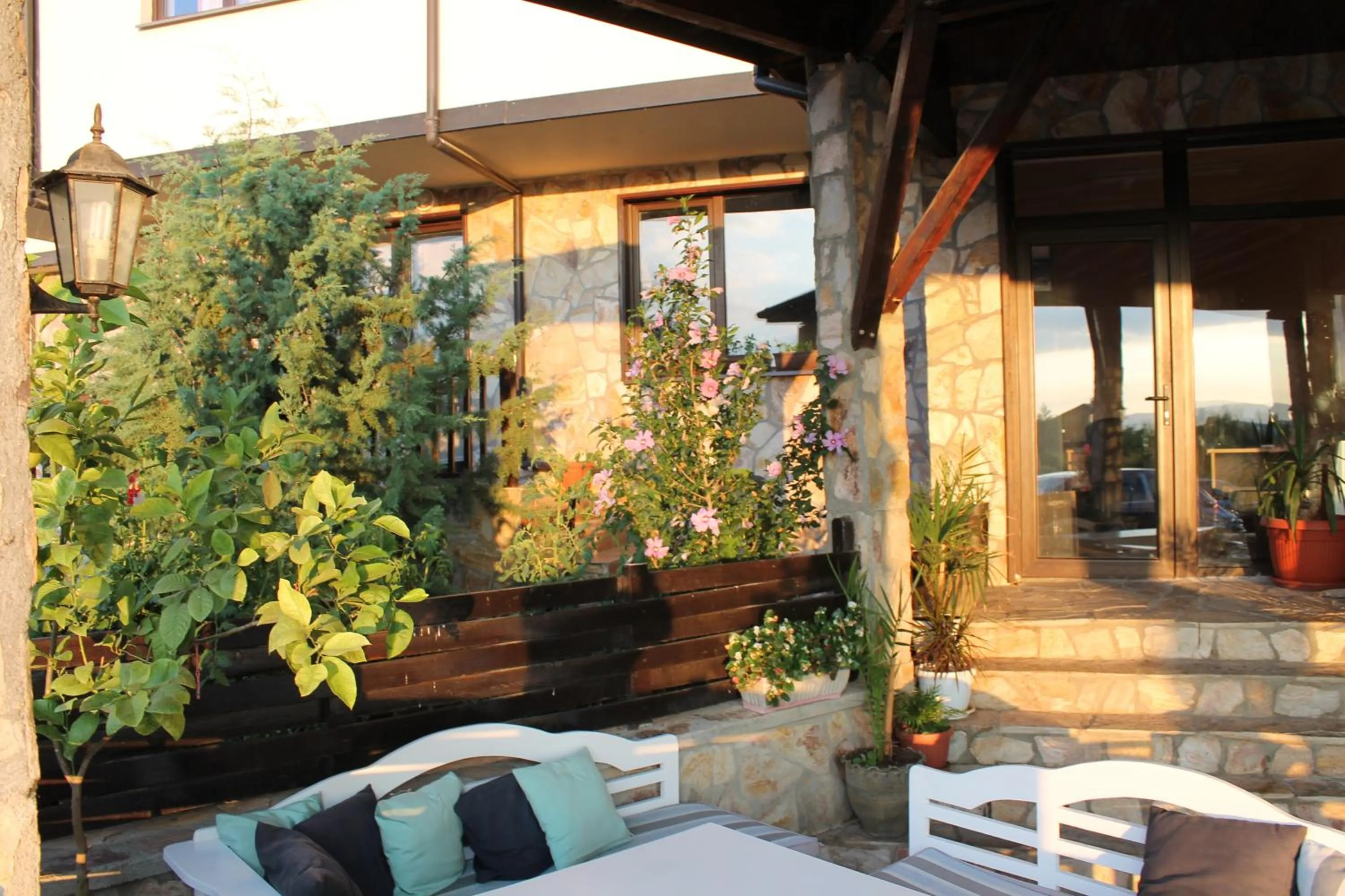 Food and drinks in Maria-Antoaneta Residence