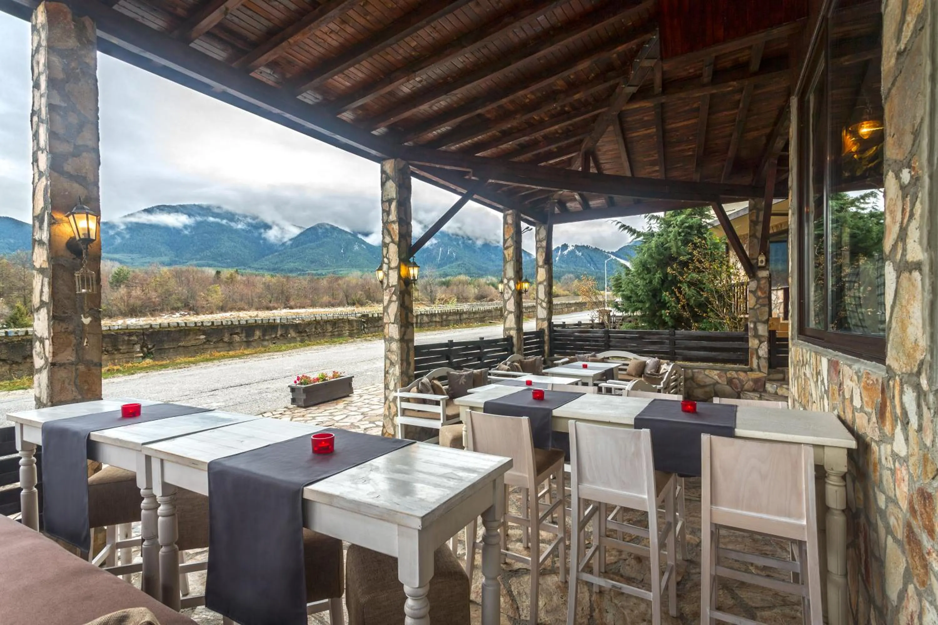 Mountain view in Maria-Antoaneta Residence