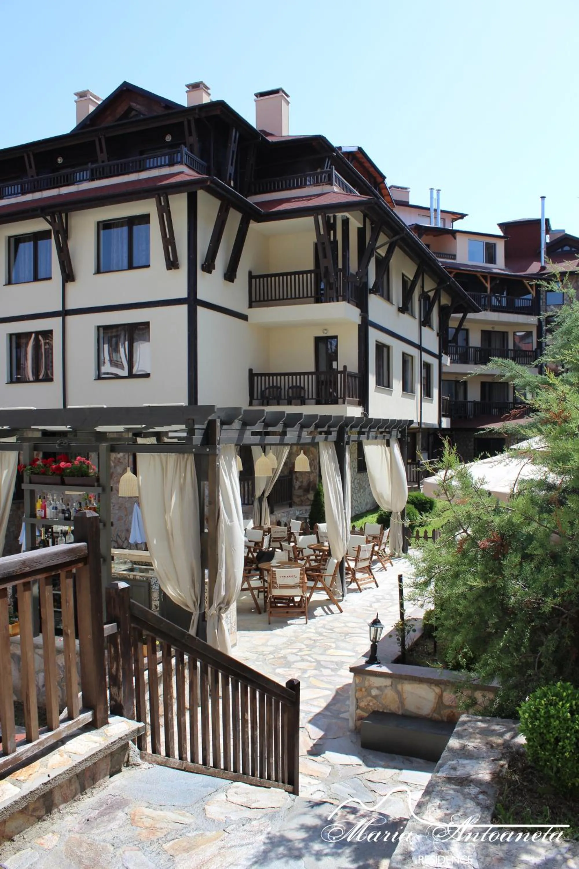 Day in Maria-Antoaneta Residence