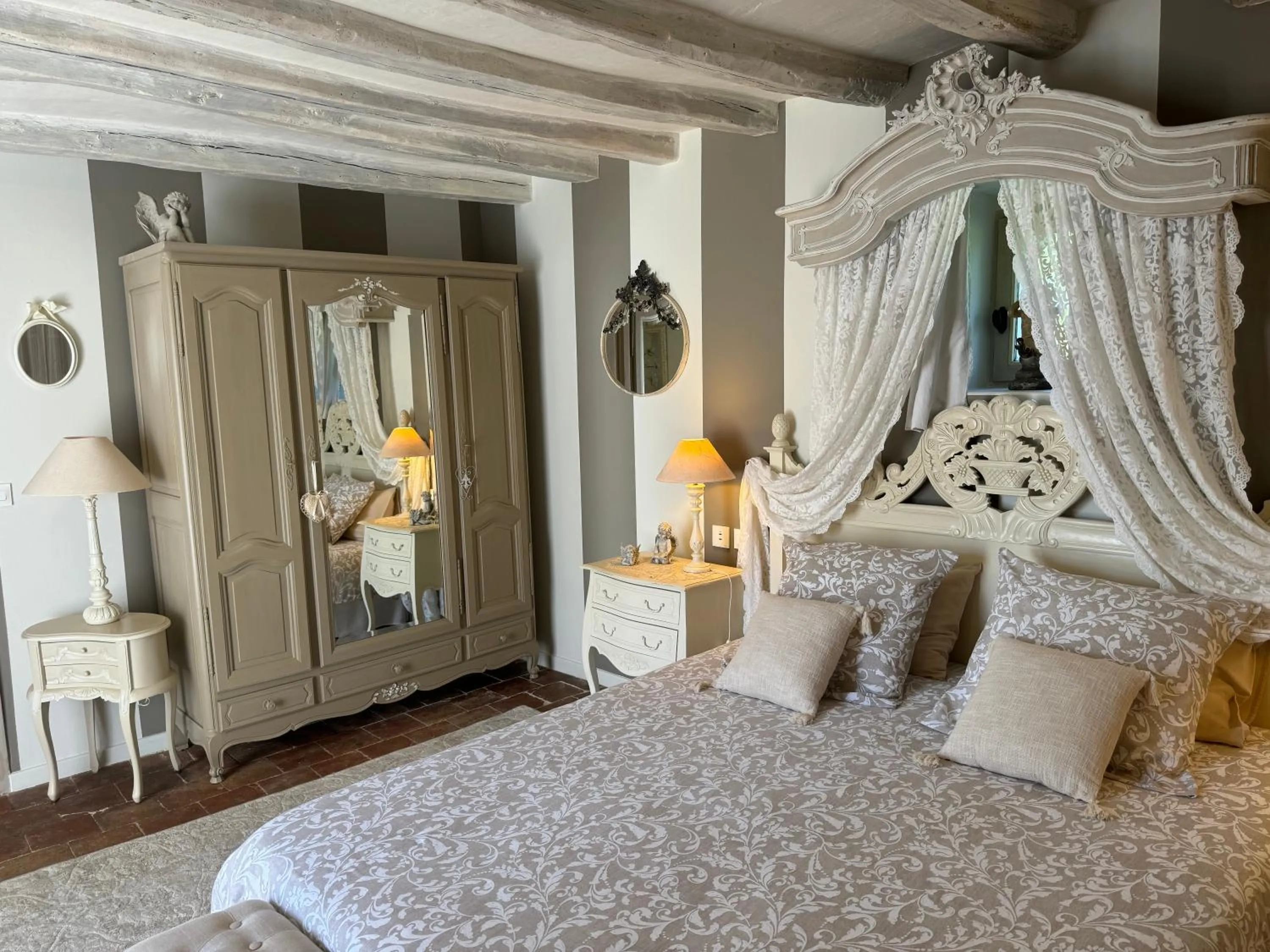 Property building, Bed in La Ferme Blanche