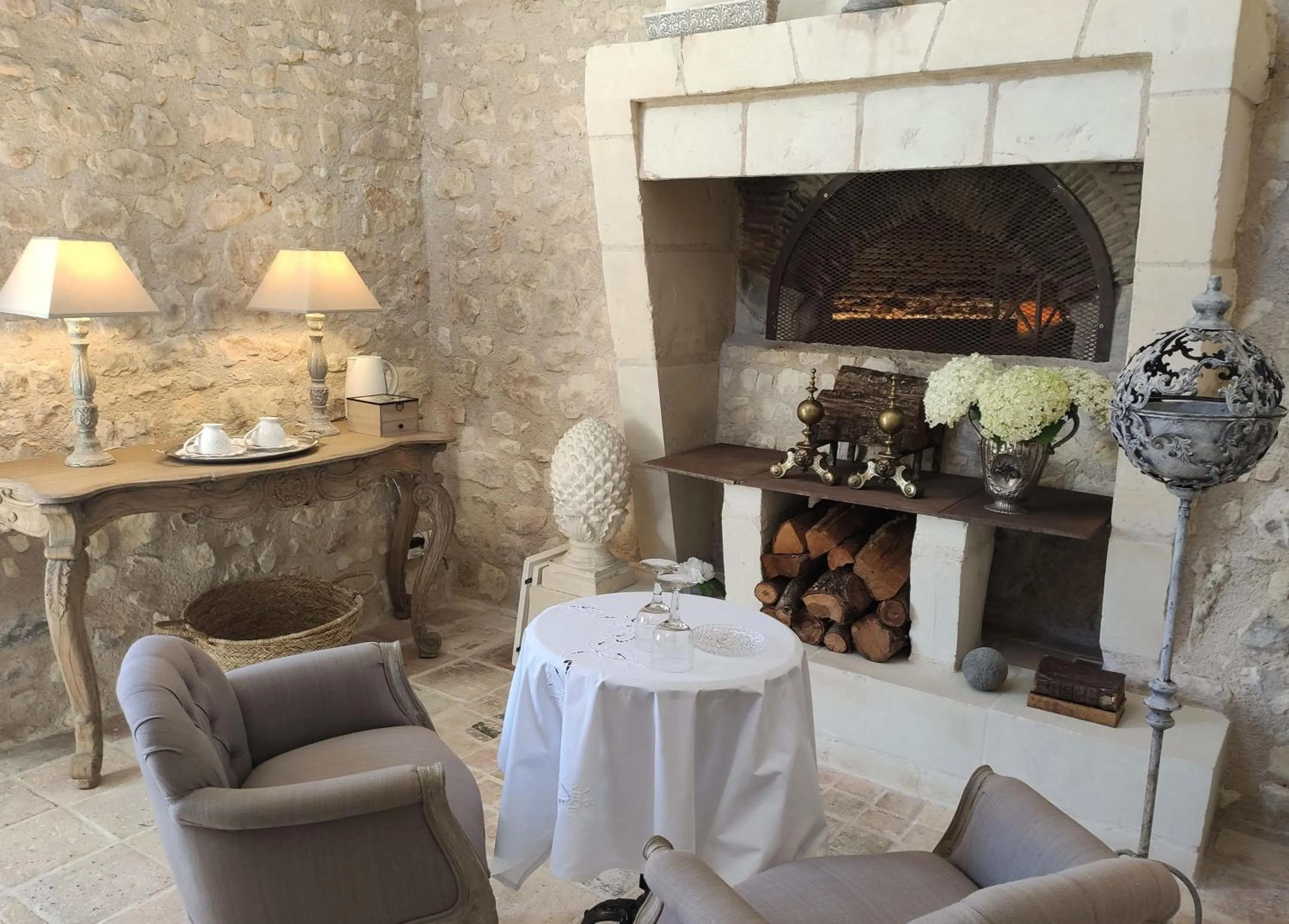 Photo of the whole room in La Ferme Blanche