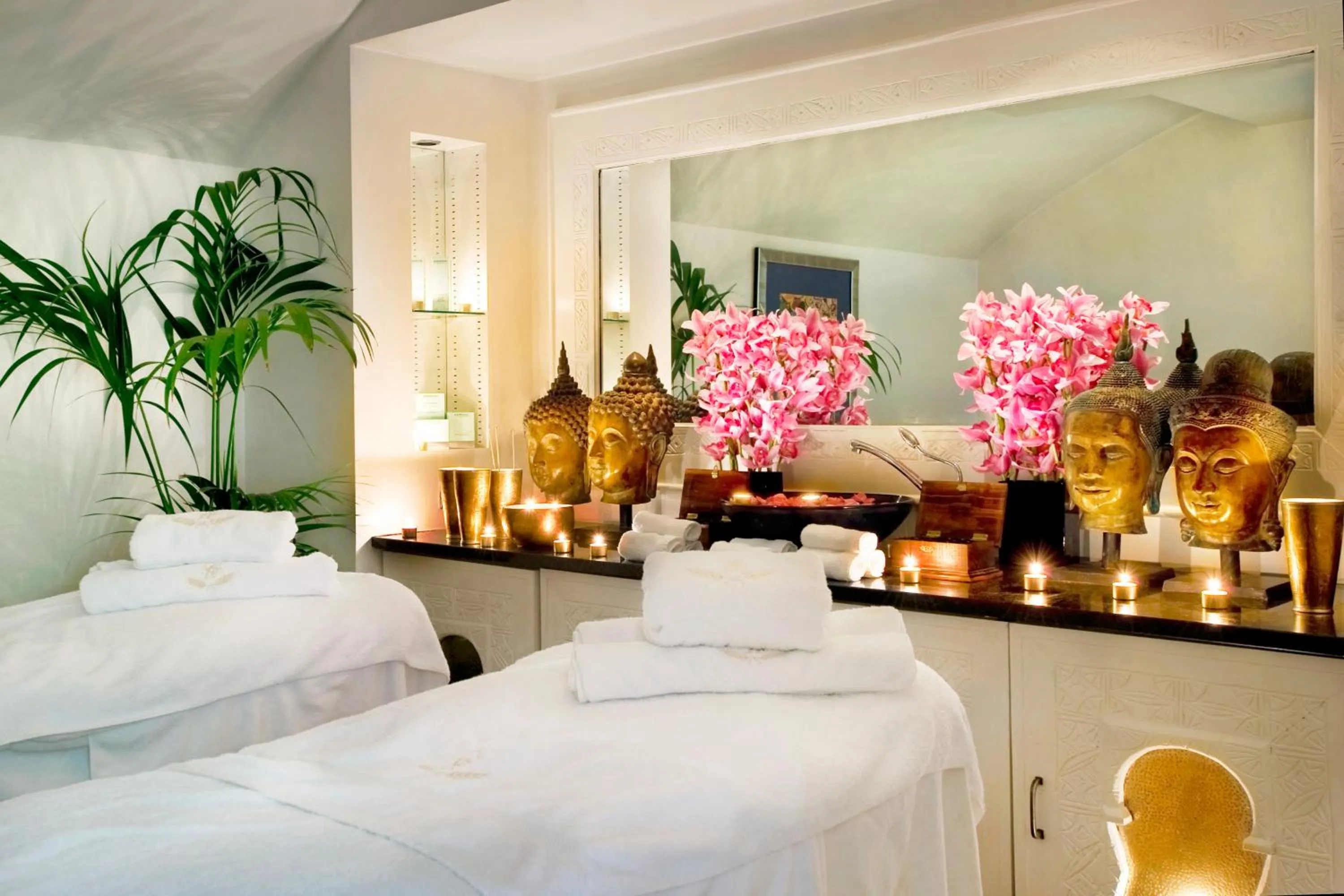 Spa and wellness centre/facilities, Bed in The Old Government House Hotel & Spa
