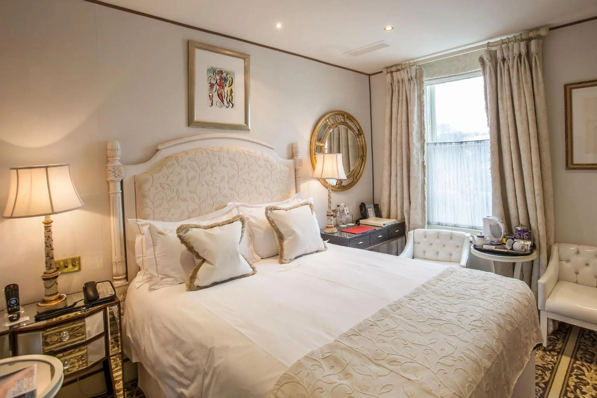 Photo of the whole room, Bed in The Old Government House Hotel & Spa