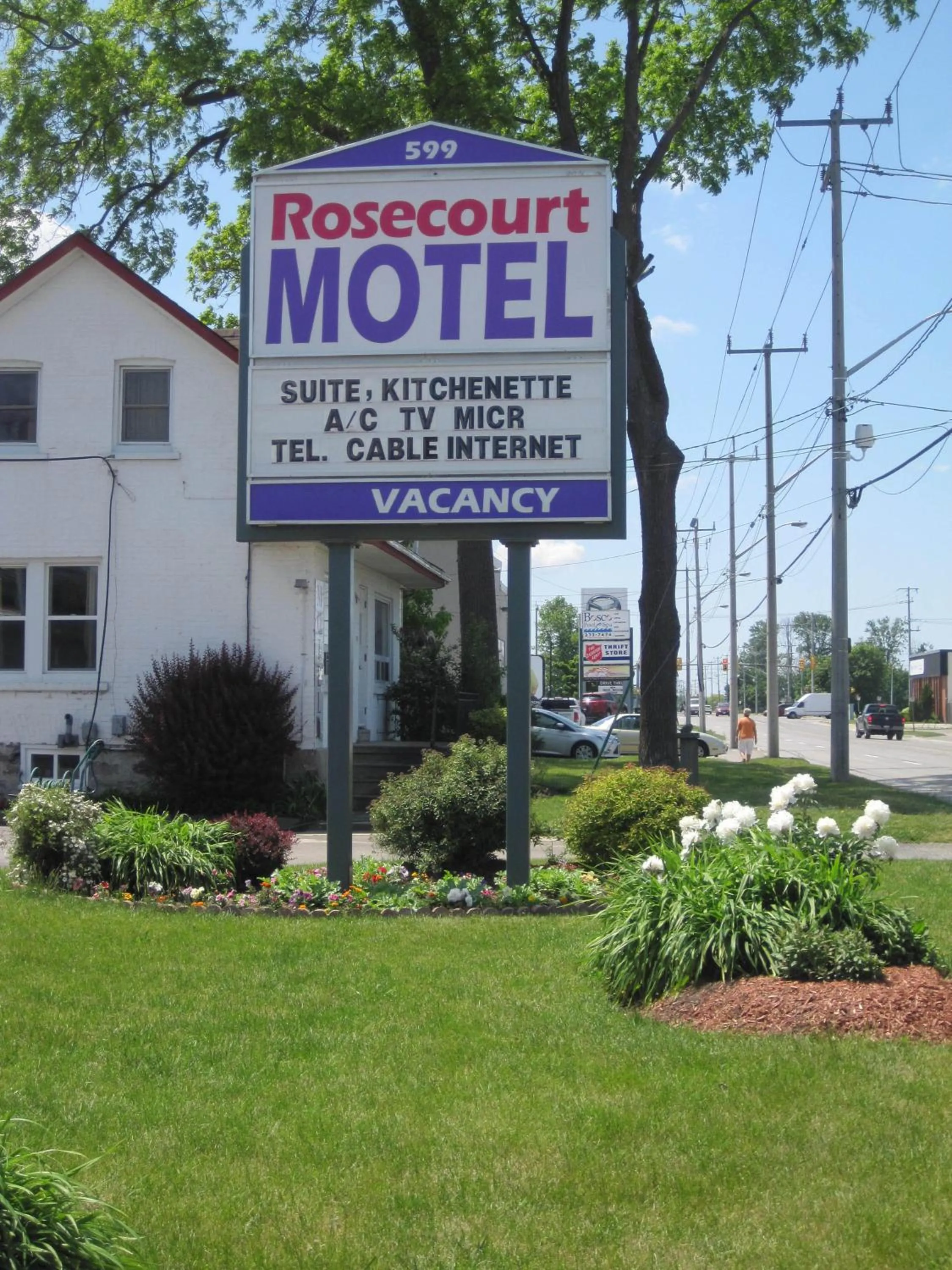 Facade/entrance in Rosecourt Motel