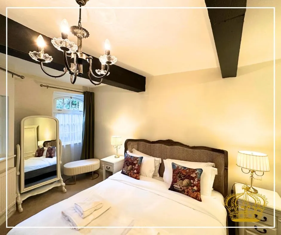 Bed in The Old Crown Coaching Inn