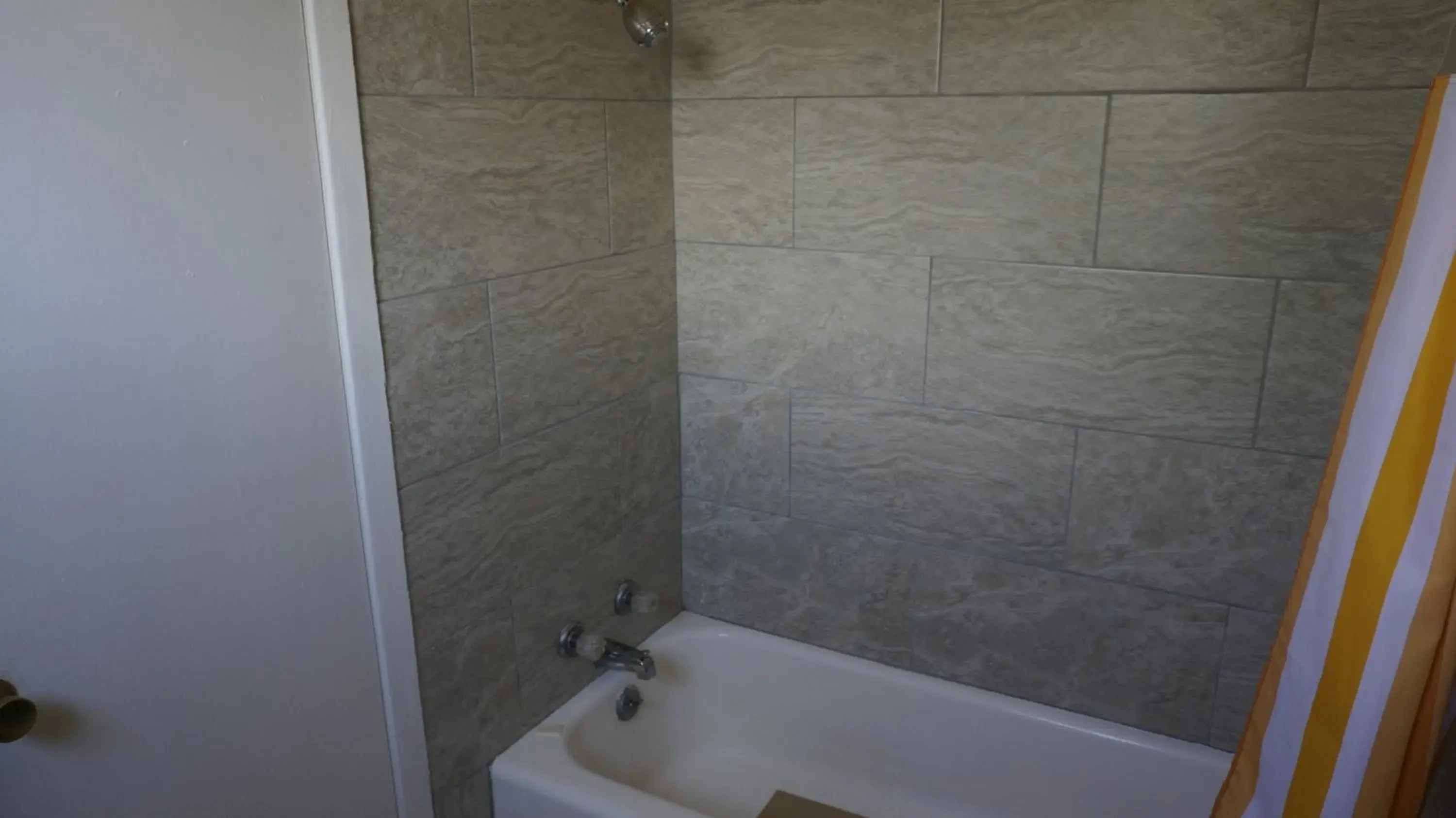 Double Room with Two Double Beds in Budget Inn Malvern Double Room with Two Double Beds in Budget Inn Malvern