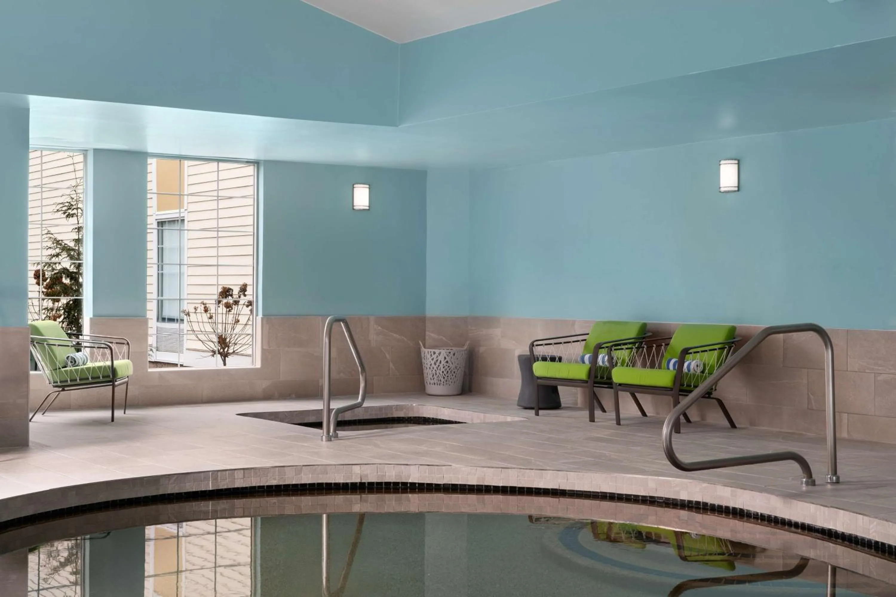 Pool view in Hampton Inn Sturbridge