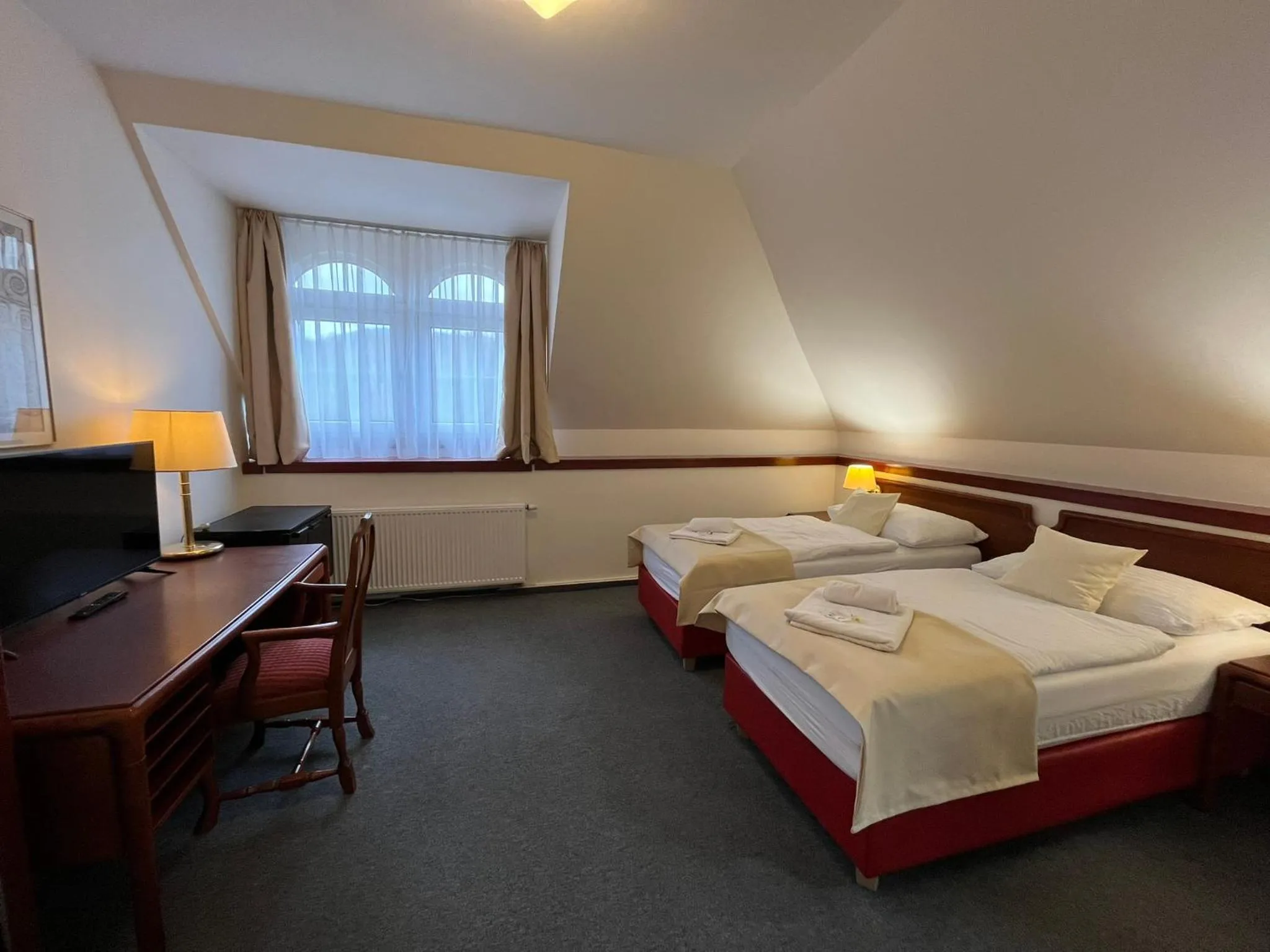 Photo of the whole room, Bed in Hotel Bohemia Excellent