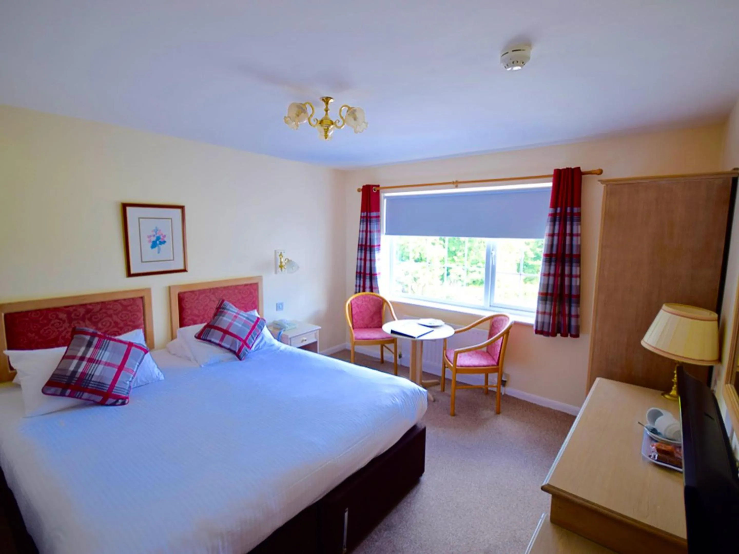 Bedroom, Bed in Penmere Manor Hotel