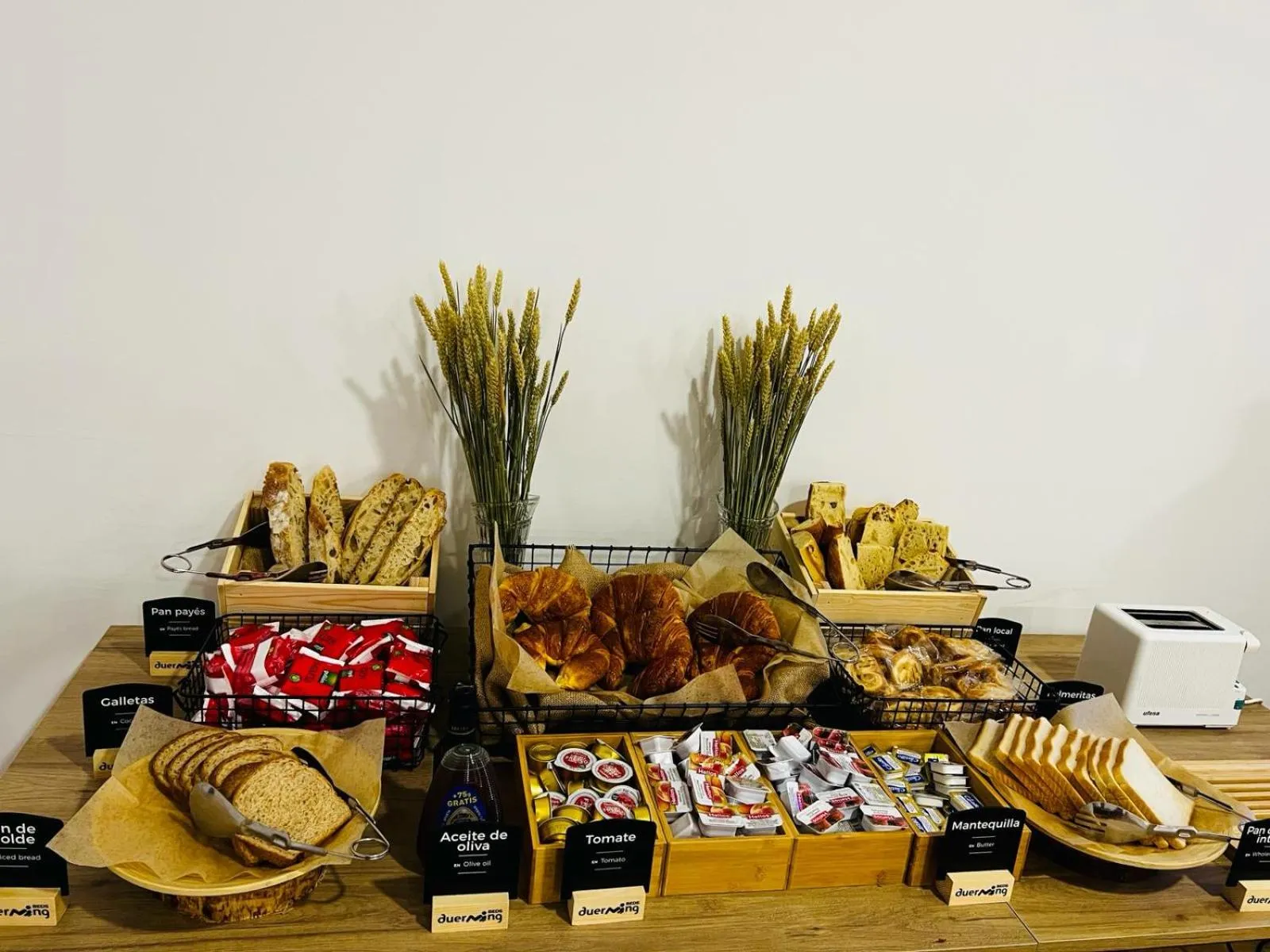 Breakfast in Duerming Villa de Arzúa