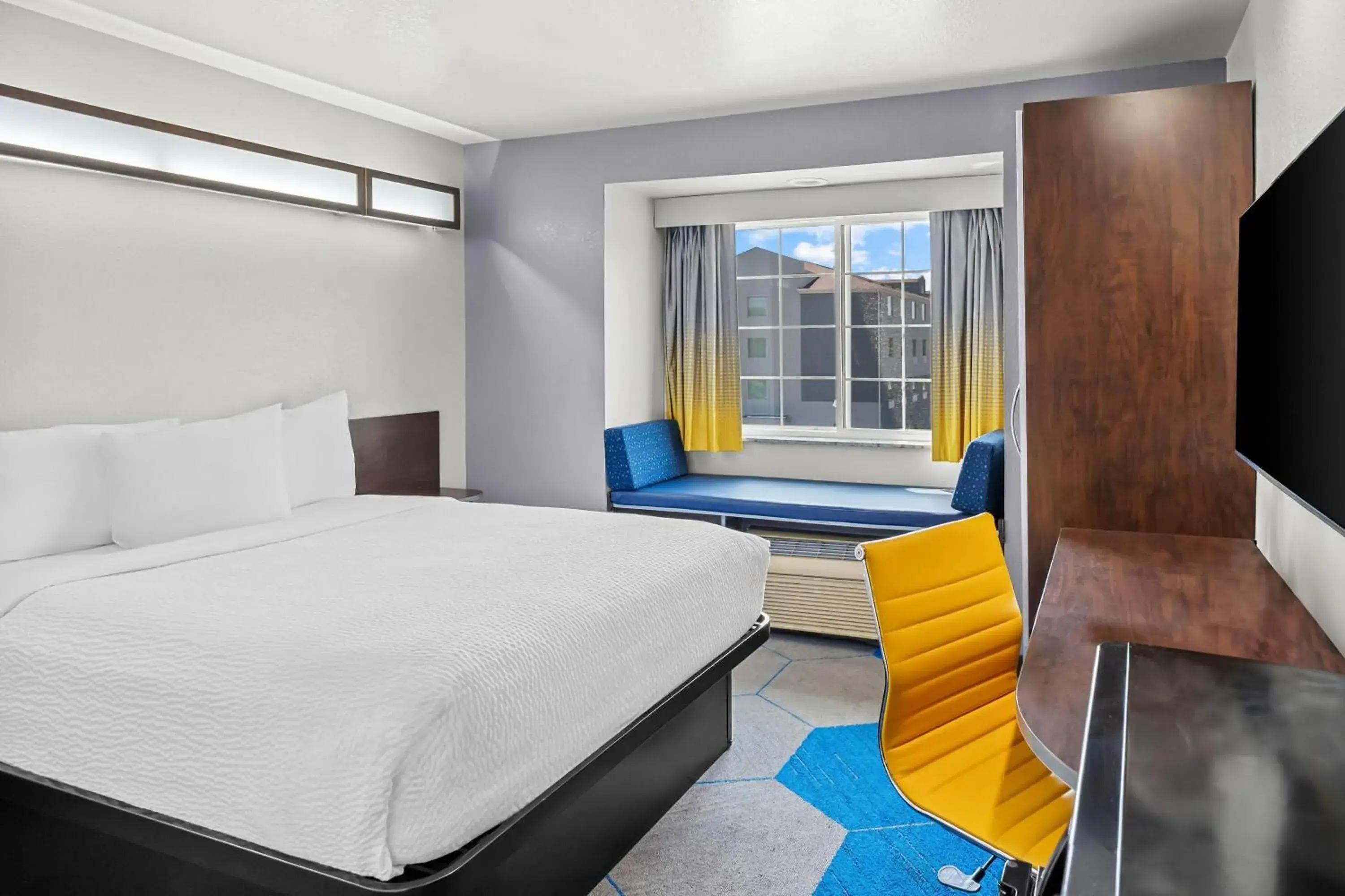 Queen Room - Non-Smoking in Microtel Inn & Suites by Wyndham Searcy Queen Room - Non-Smoking in Microtel Inn & Suites by Wyndham Searcy