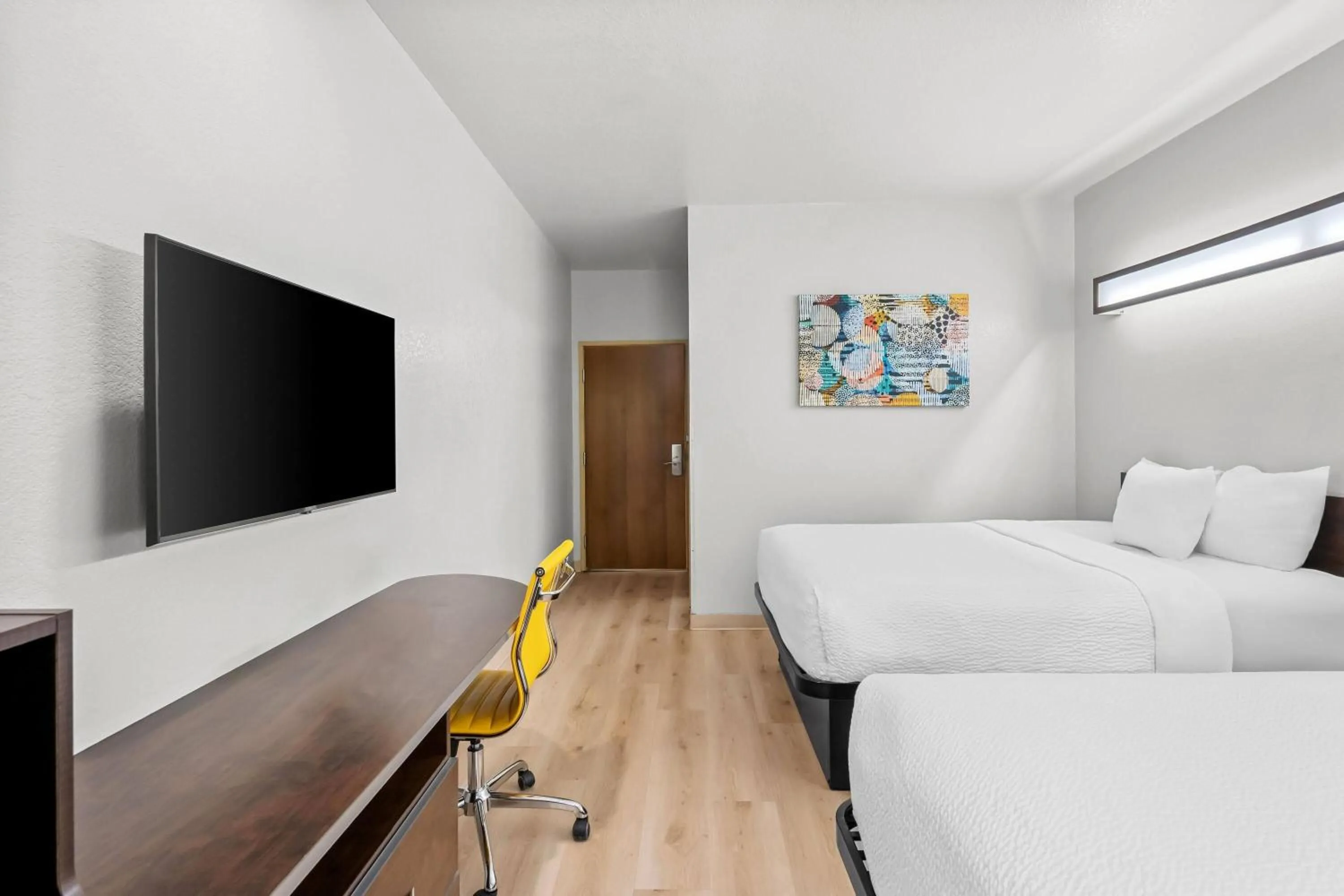 Bed in Microtel Inn & Suites by Wyndham Searcy