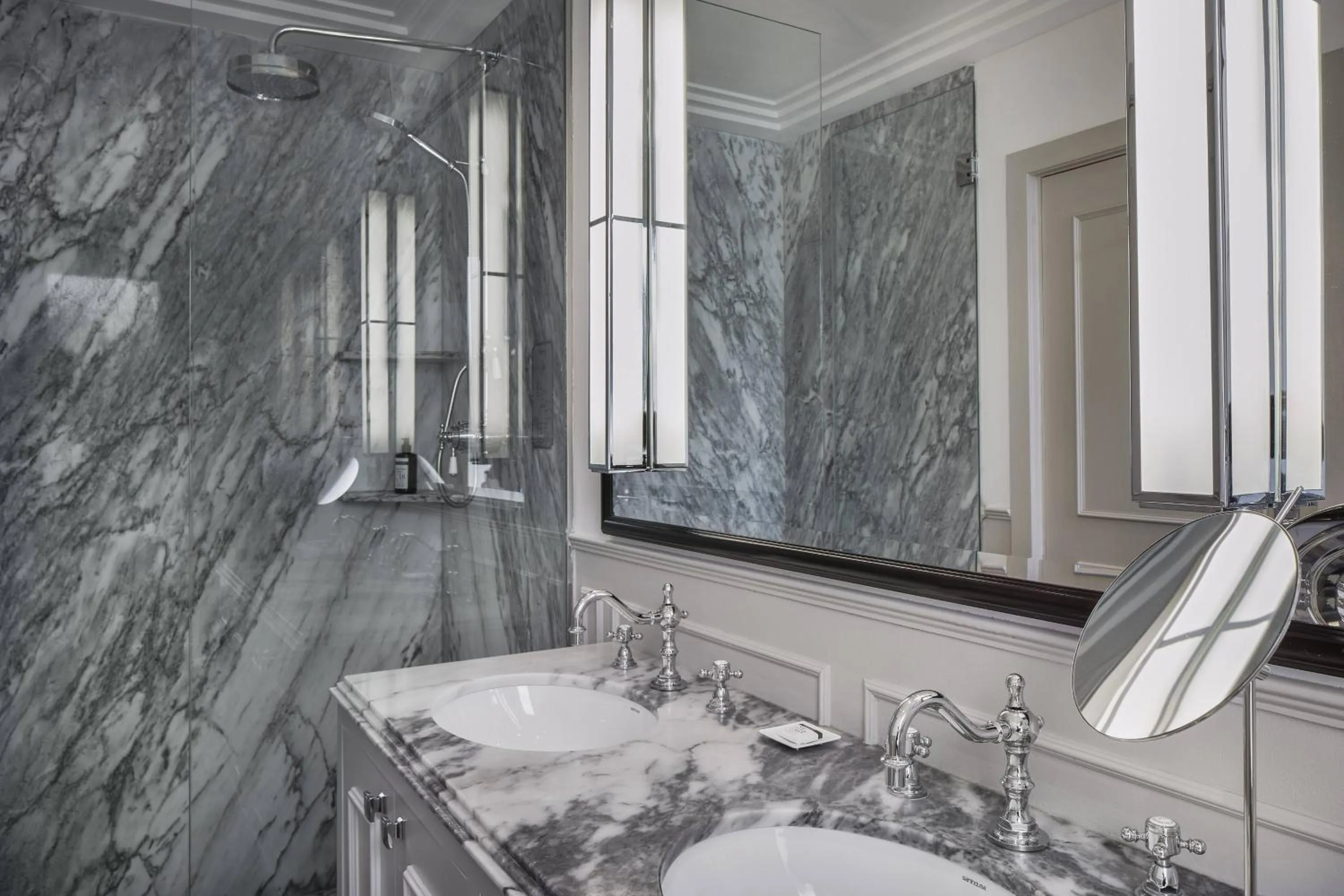 Bathroom in MiM Ibiza Meliá Collection