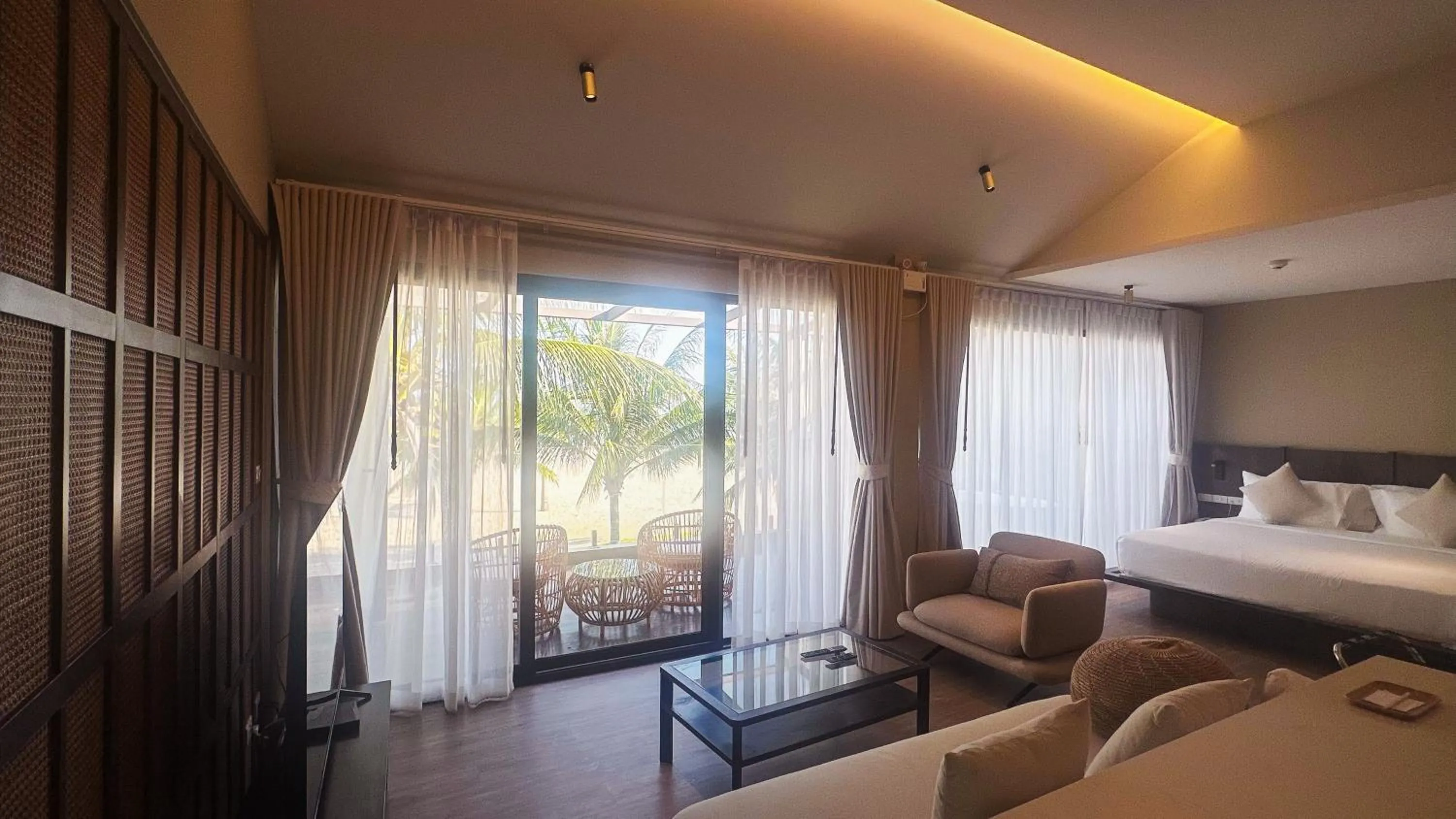 Bed in Triple Tree Beach Resort