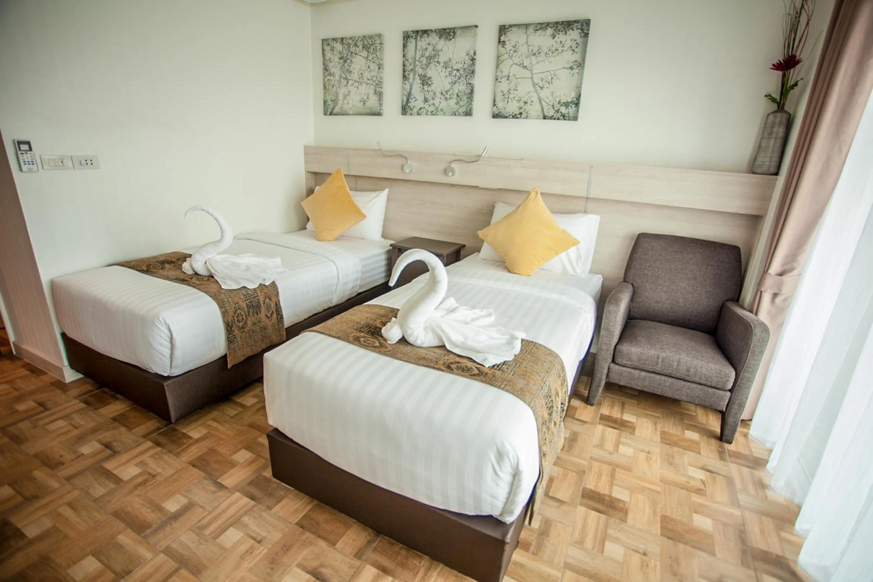 Living room, Bed in City View Residence