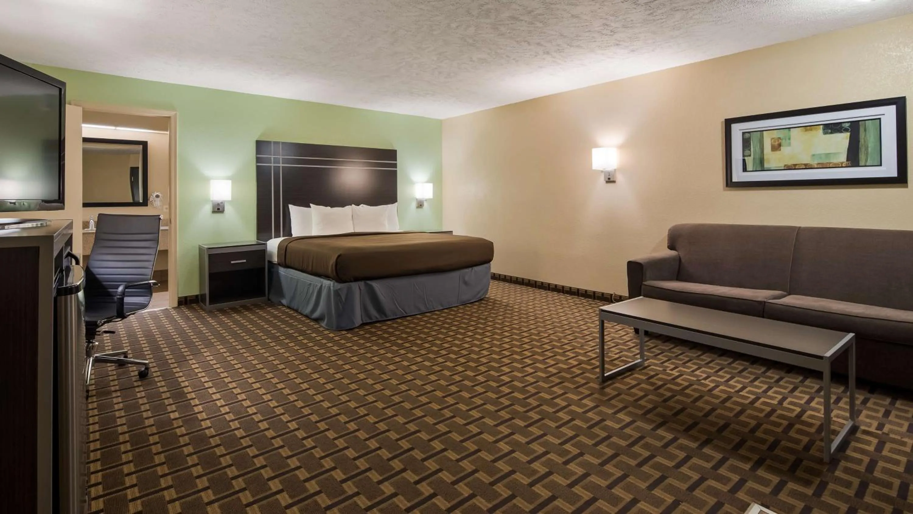 Bed in Best Western Coachlight