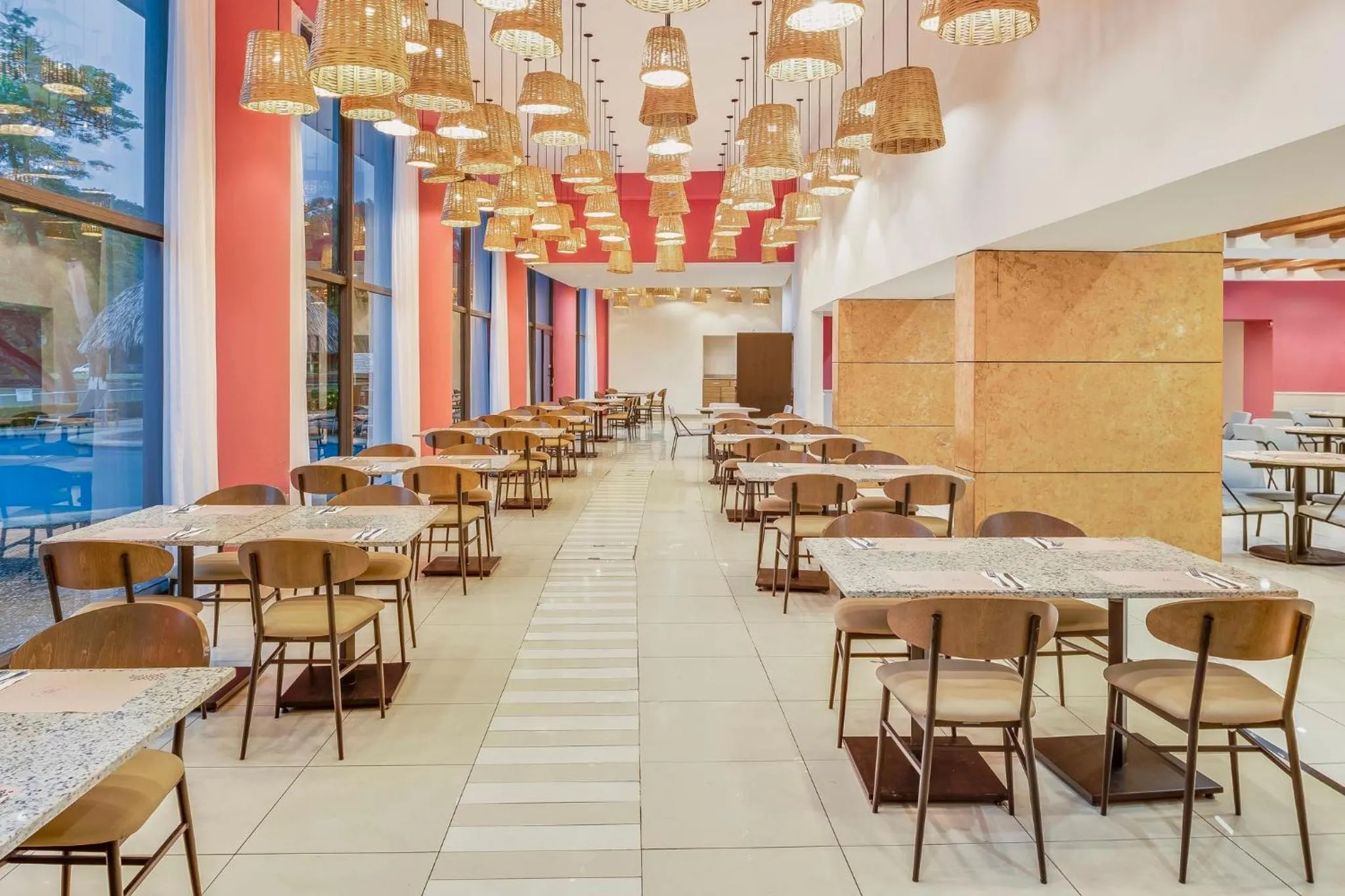 Restaurant/places to eat in Fiesta Inn Villahermosa Cencali