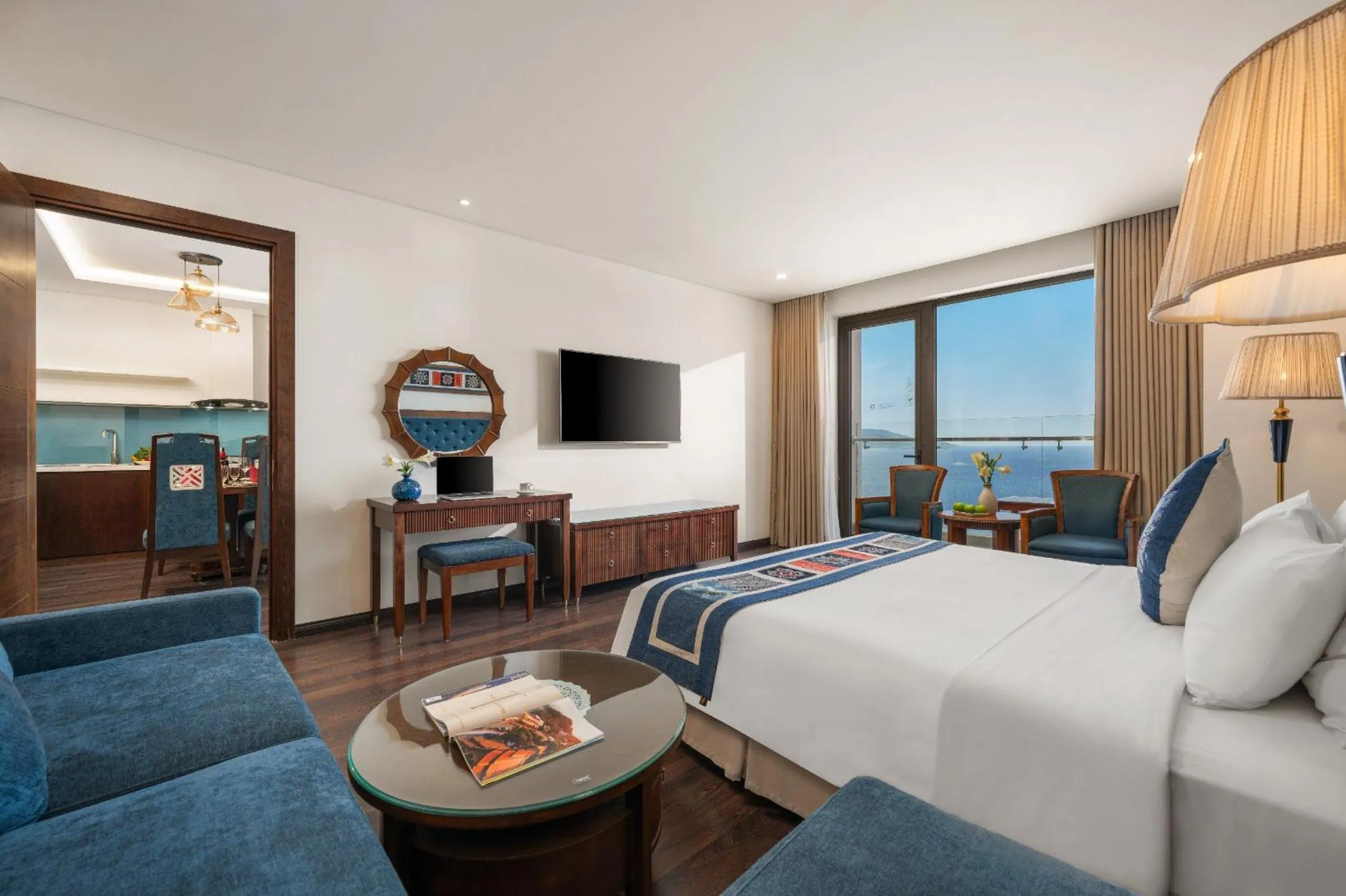 Bed in Balcona Hotel Da Nang