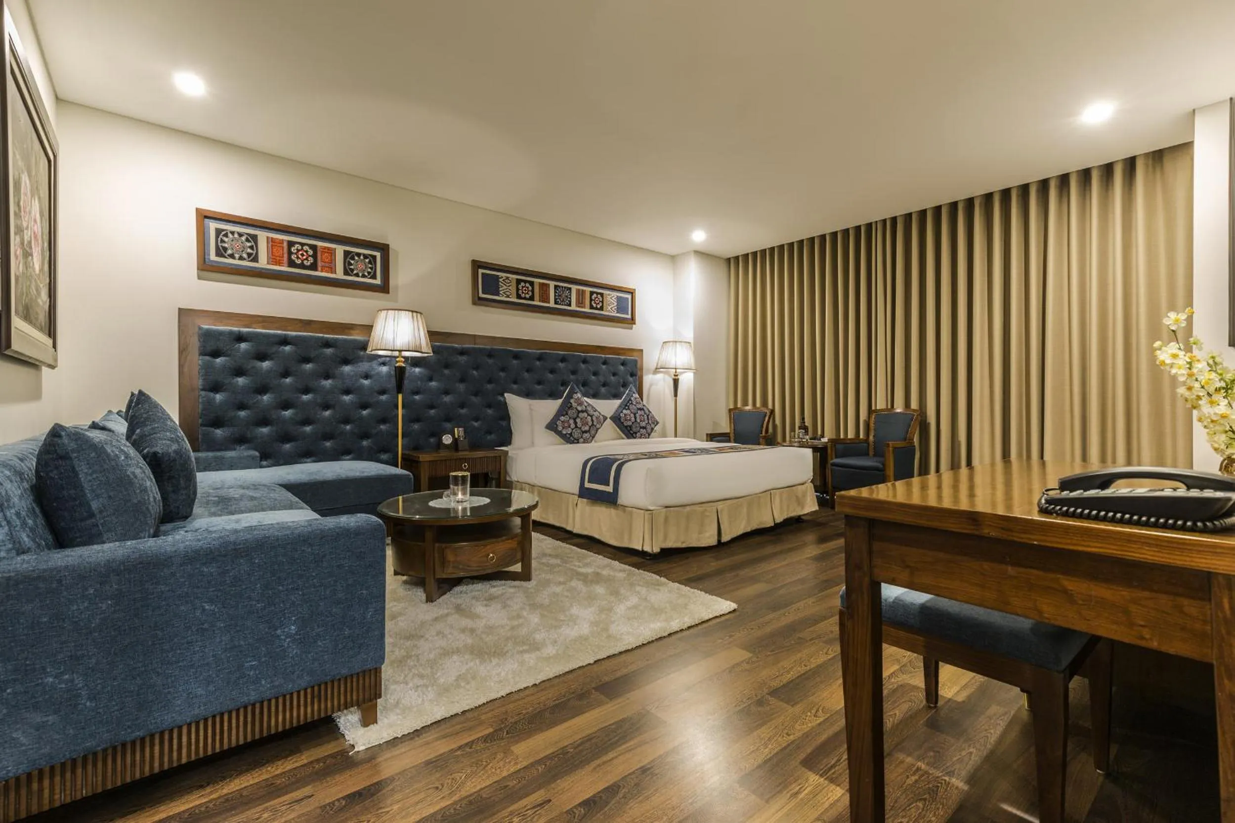 Photo of the whole room, Bed in Balcona Hotel Da Nang