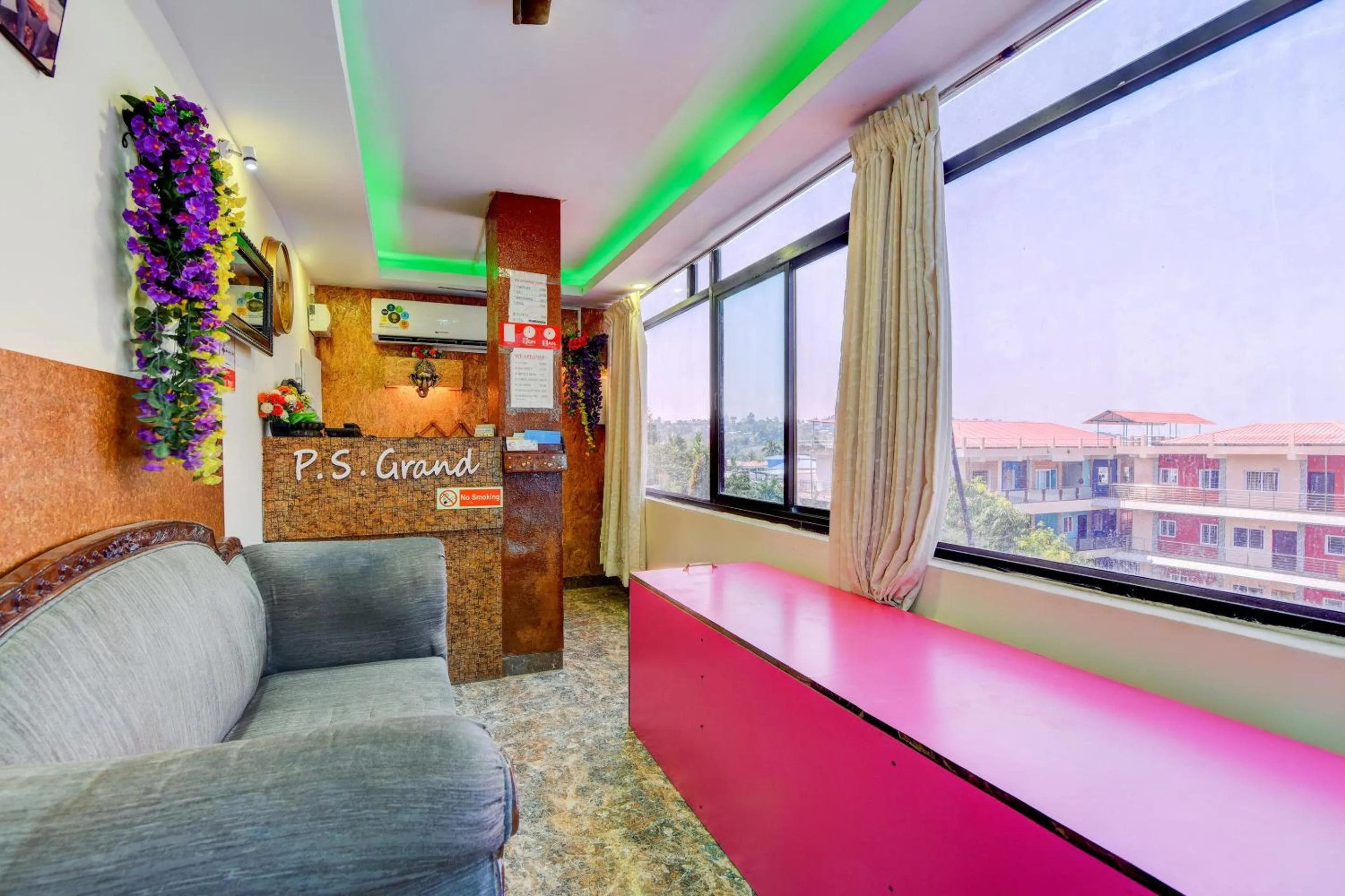 Lobby or reception in Hotel O P S Grand