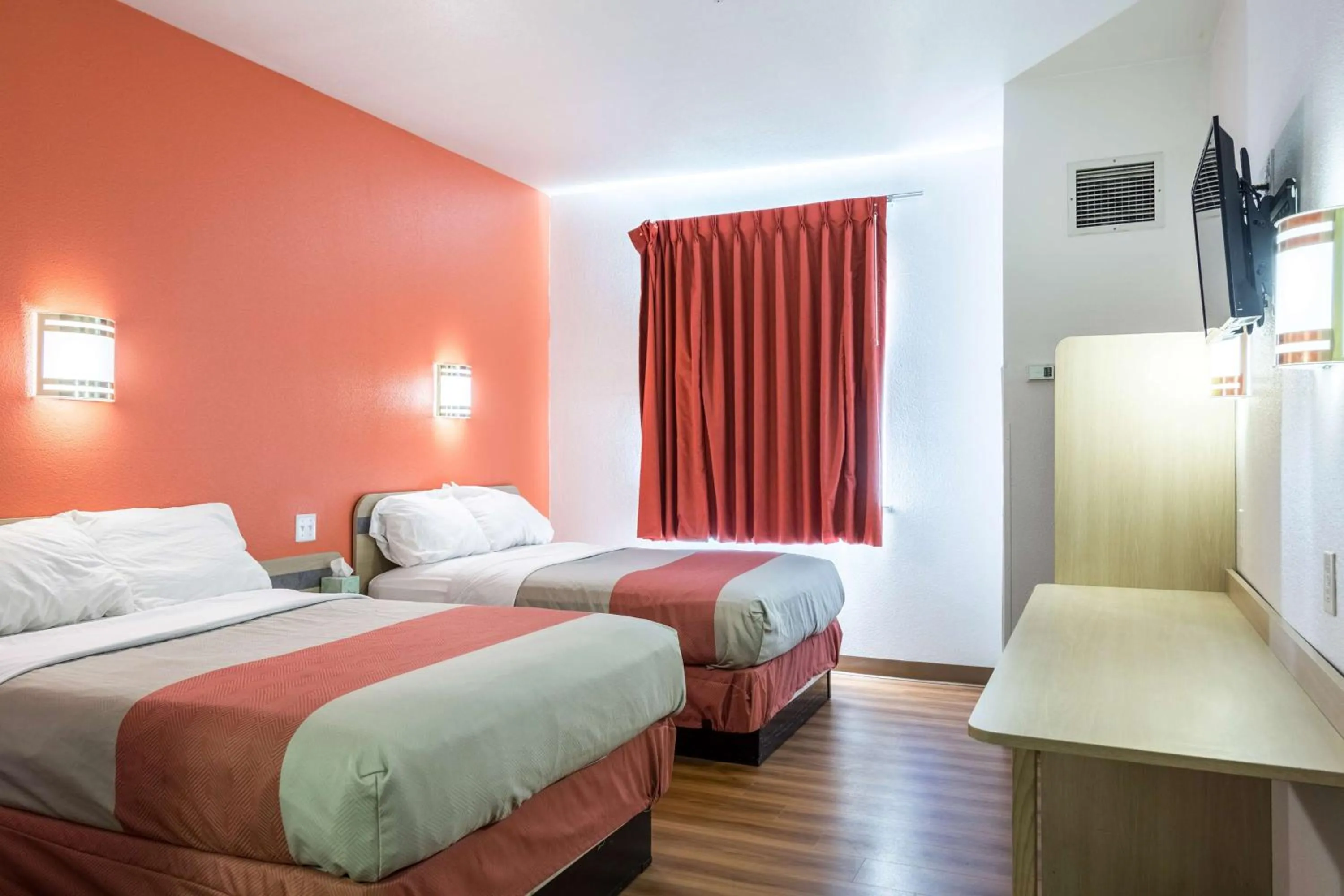 Photo of the whole room in Motel 6-Ruidoso, NM