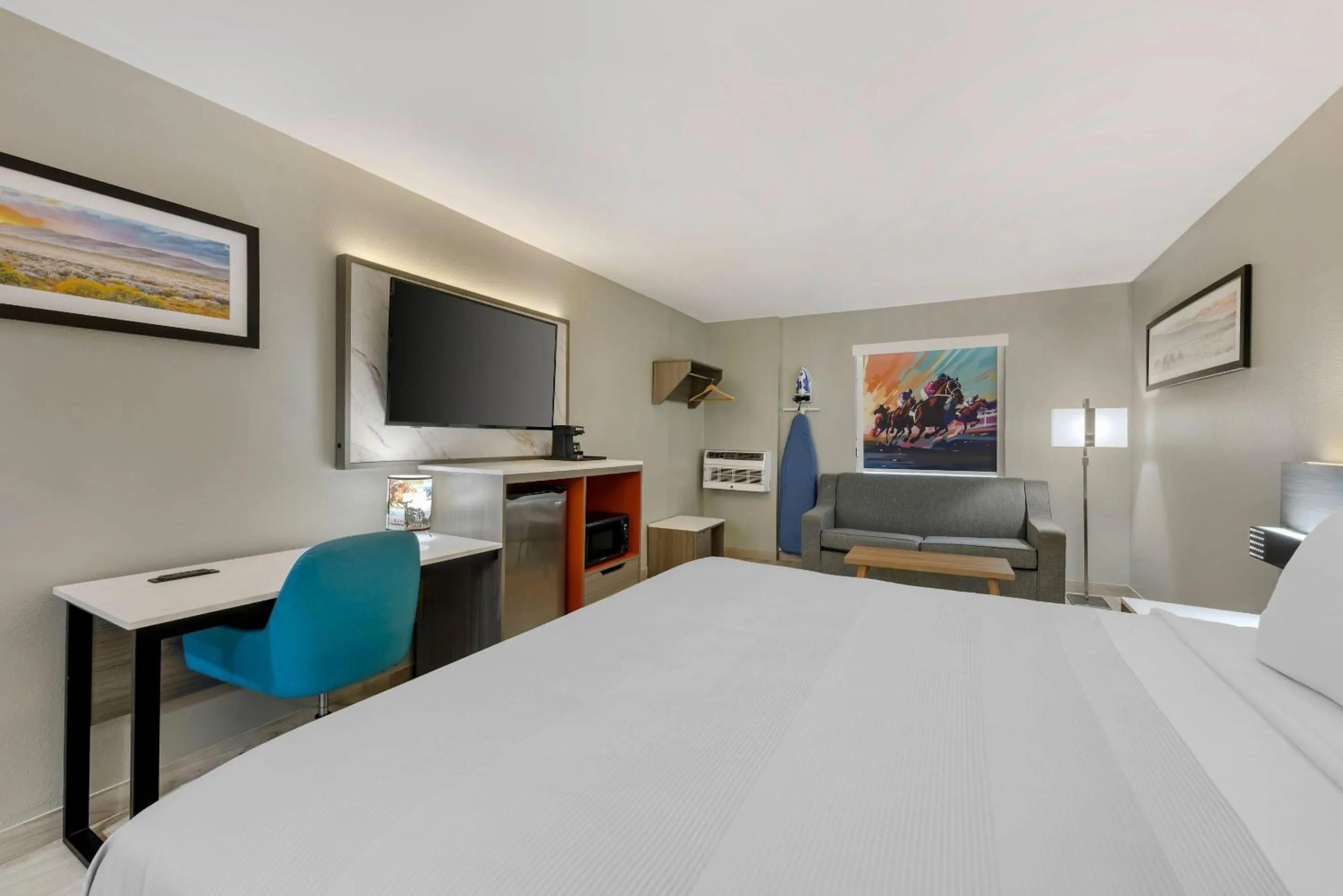 Bedroom, Bed in Quality Inn