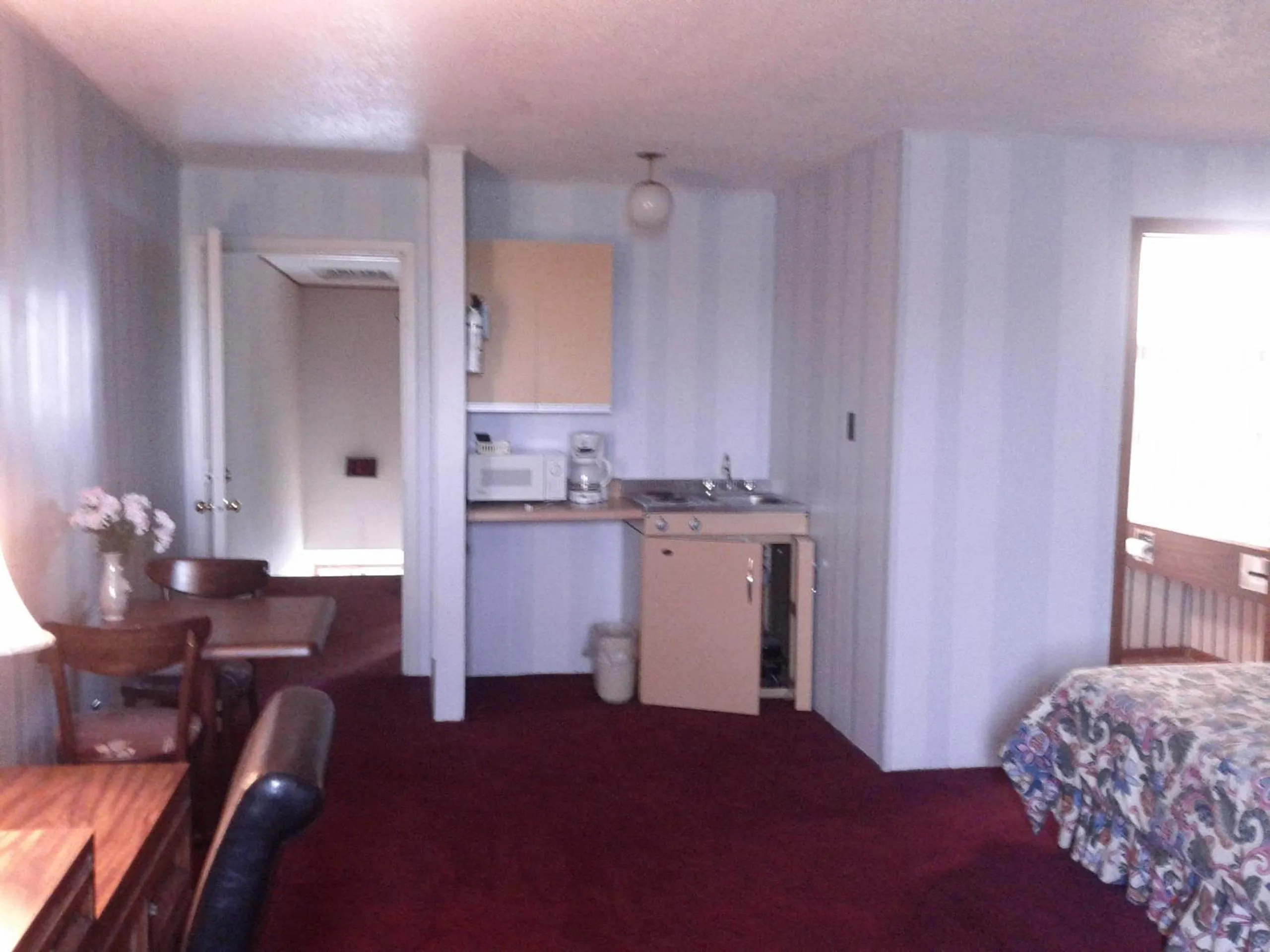 Kitchen or kitchenette, Kitchen/Kitchenette in Diamond Motor Inn