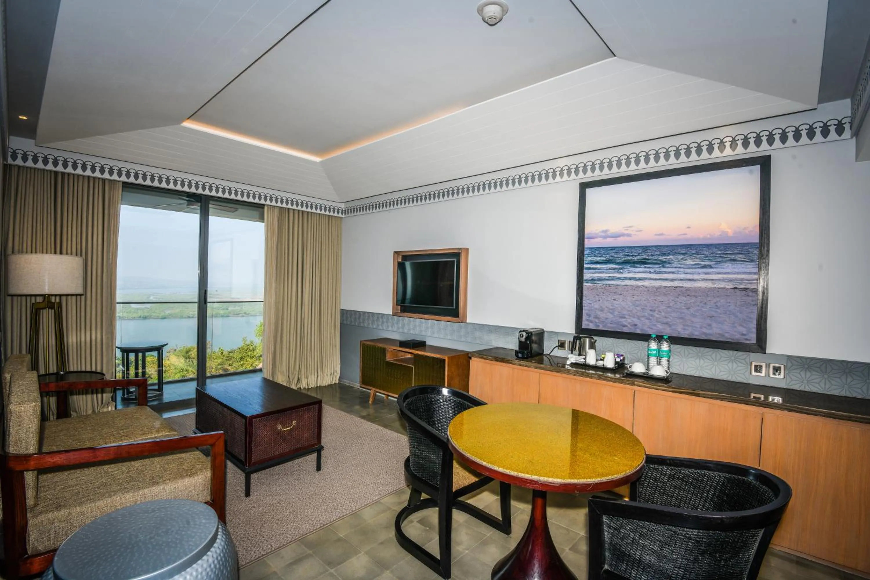 Living room in DoubleTree by Hilton Goa - Panaji