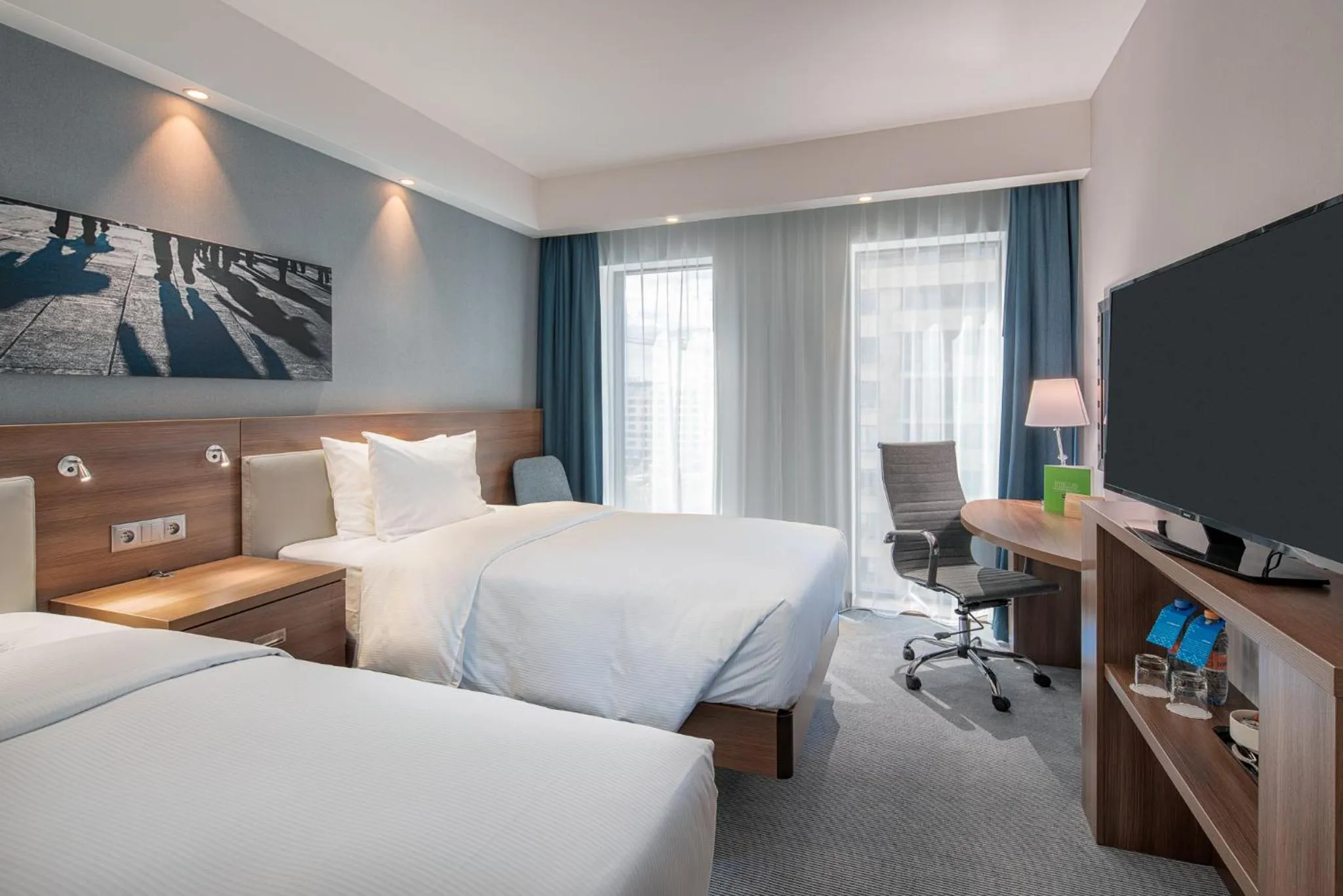 TV and multimedia, Bed in Hampton By Hilton Warsaw Mokotow