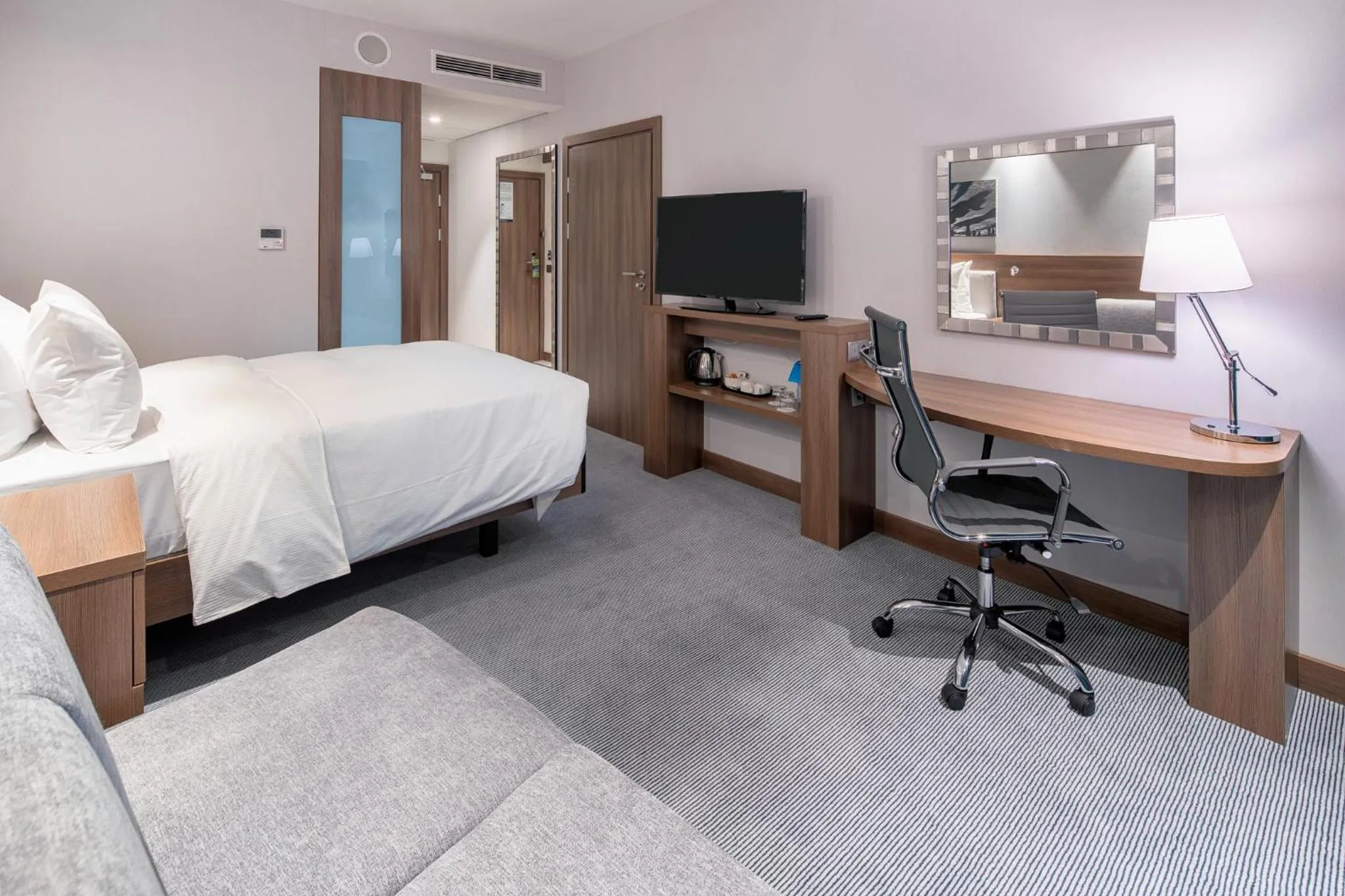 TV and multimedia, Bed in Hampton By Hilton Warsaw Mokotow