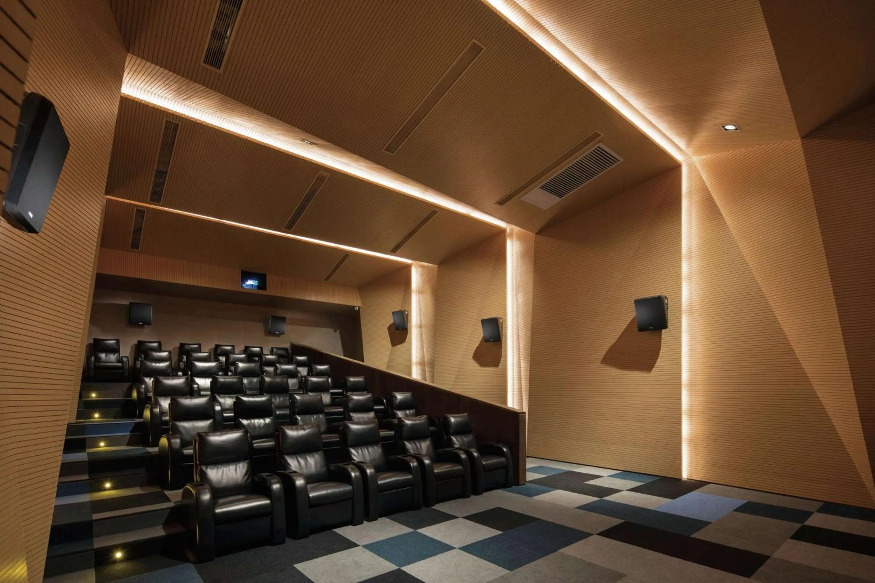 Meeting/conference room in Doubletree Resort By Hilton Hainan - Xinglong Lakeside