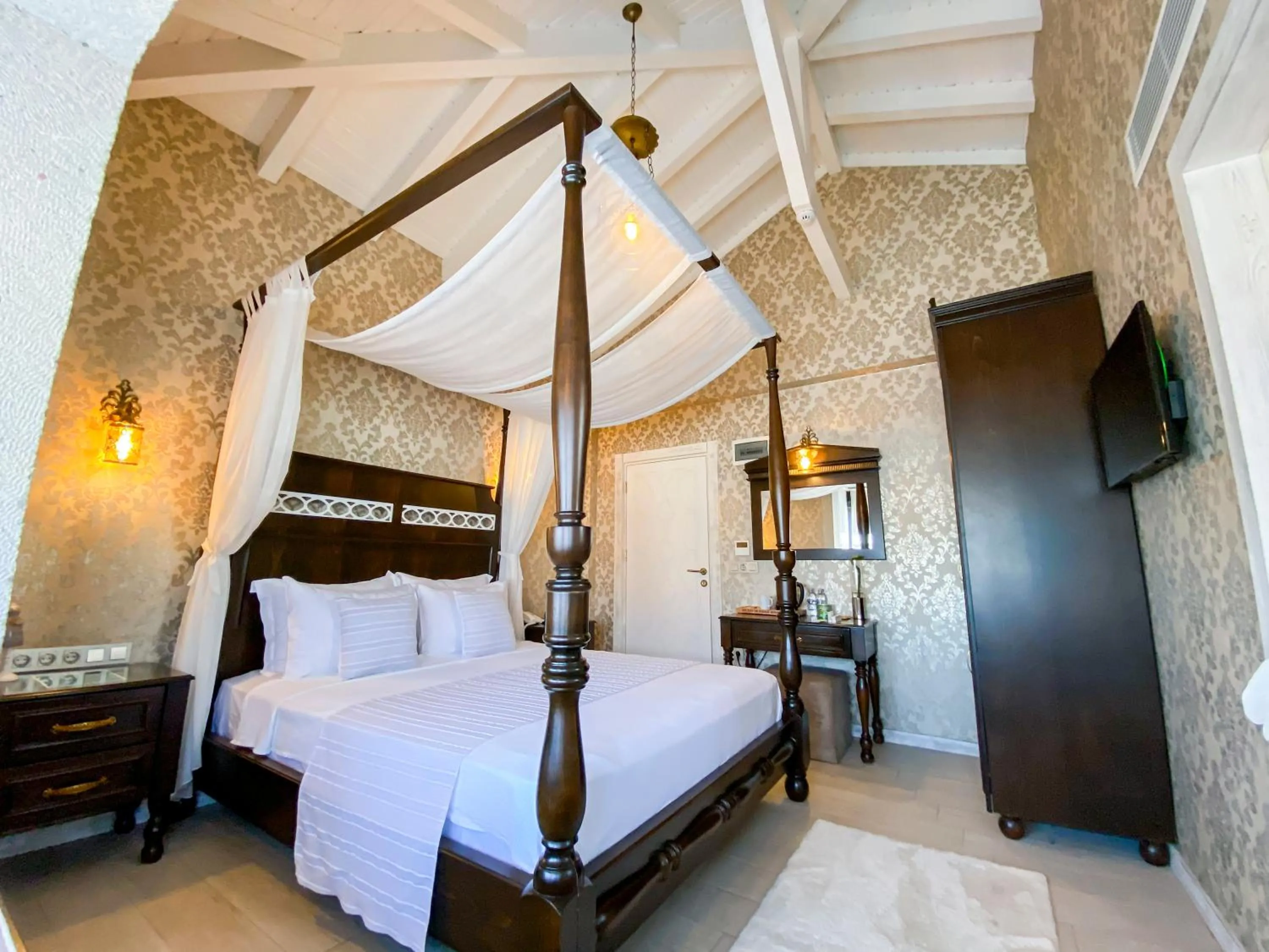 PROVENCE MANSİON ALAÇATI