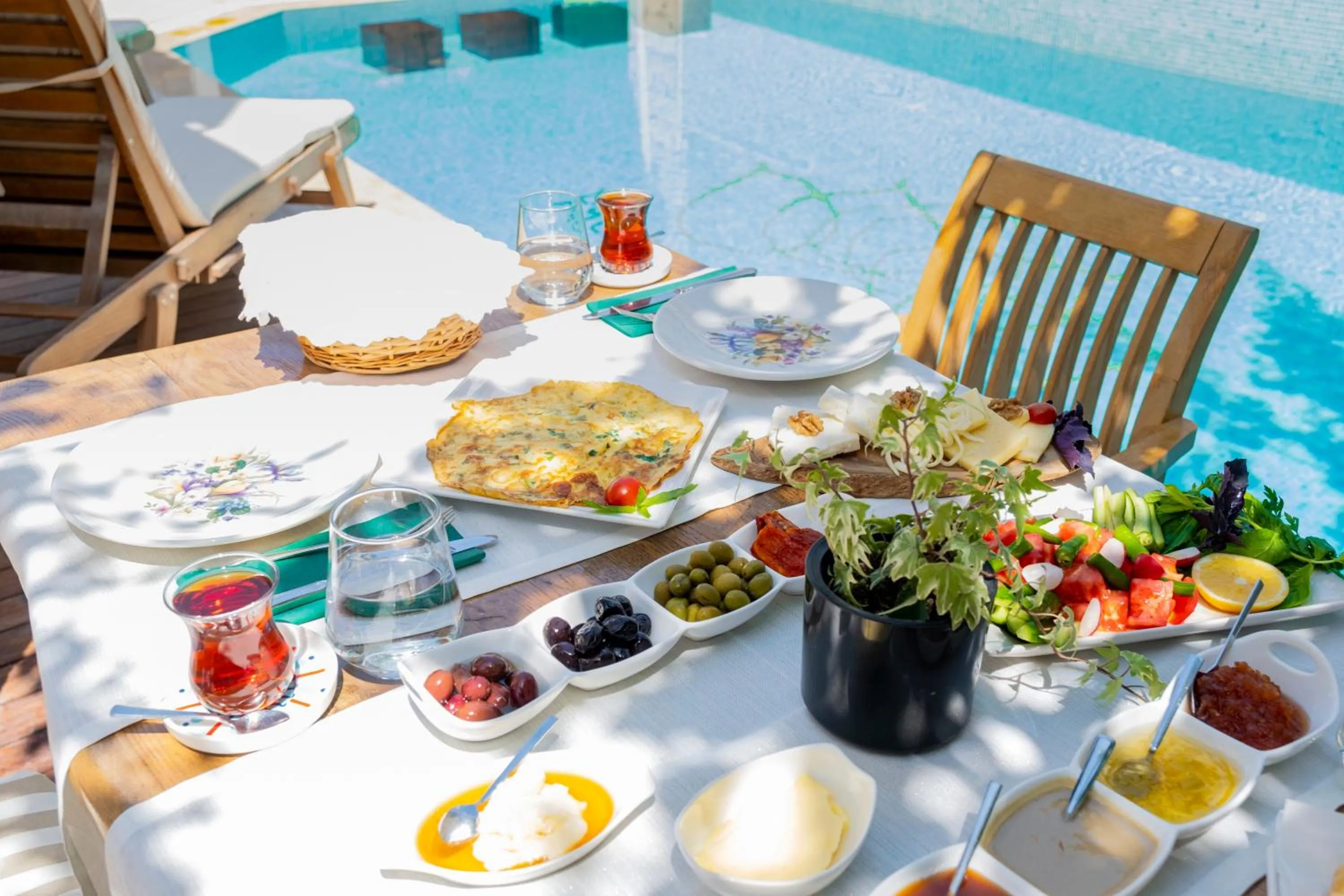 Breakfast in PROVENCE MANSİON ALAÇATI