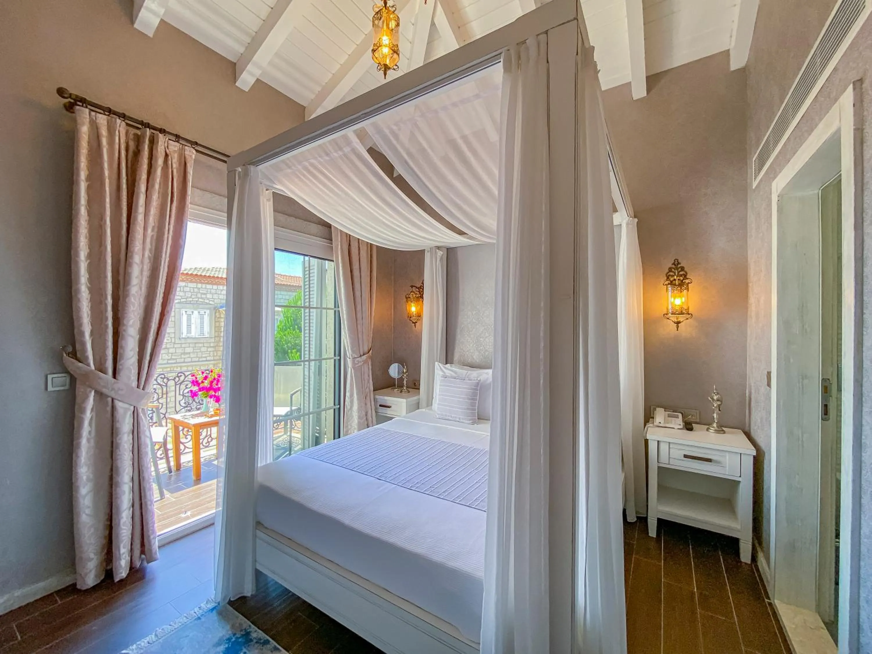 PROVENCE MANSİON ALAÇATI